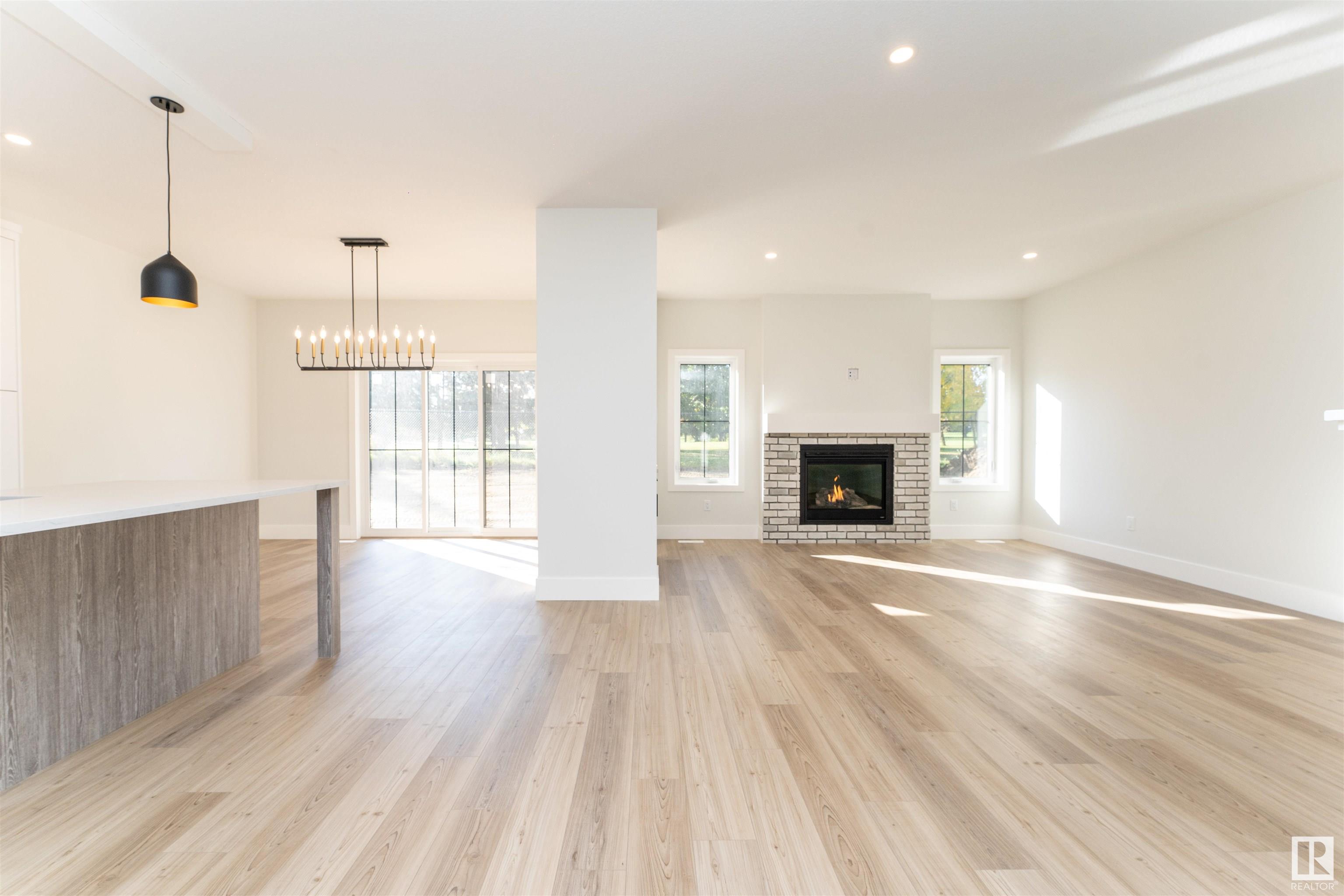      134 GRAYBRIAR DR , Stony Plain,  ,T7Z 2Z2 ;  Listing Number: MLS E4419847