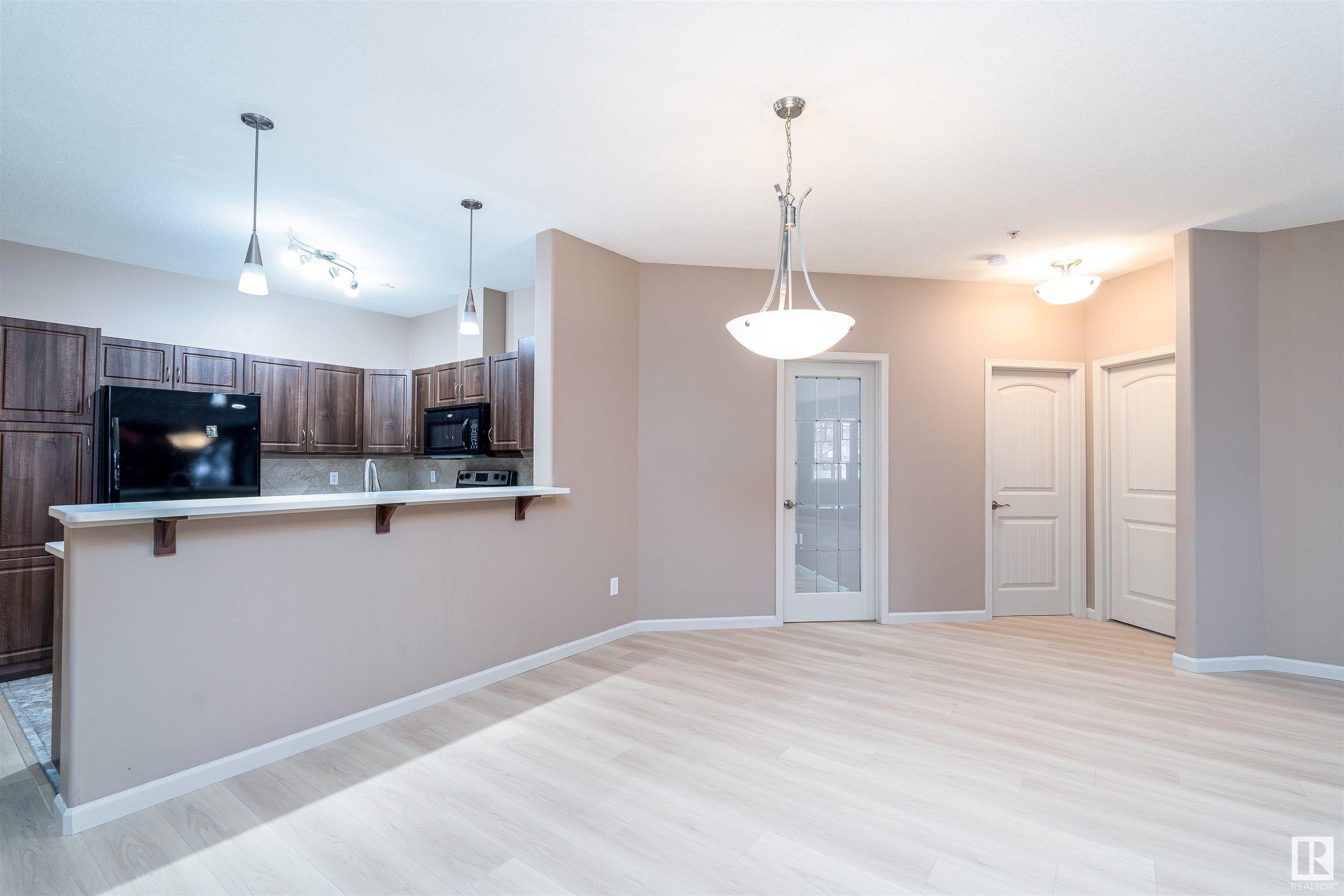      #105 2503 HANNA CR NW , Edmonton,  ,T6R 0H1 ;  Listing Number: MLS E4419848