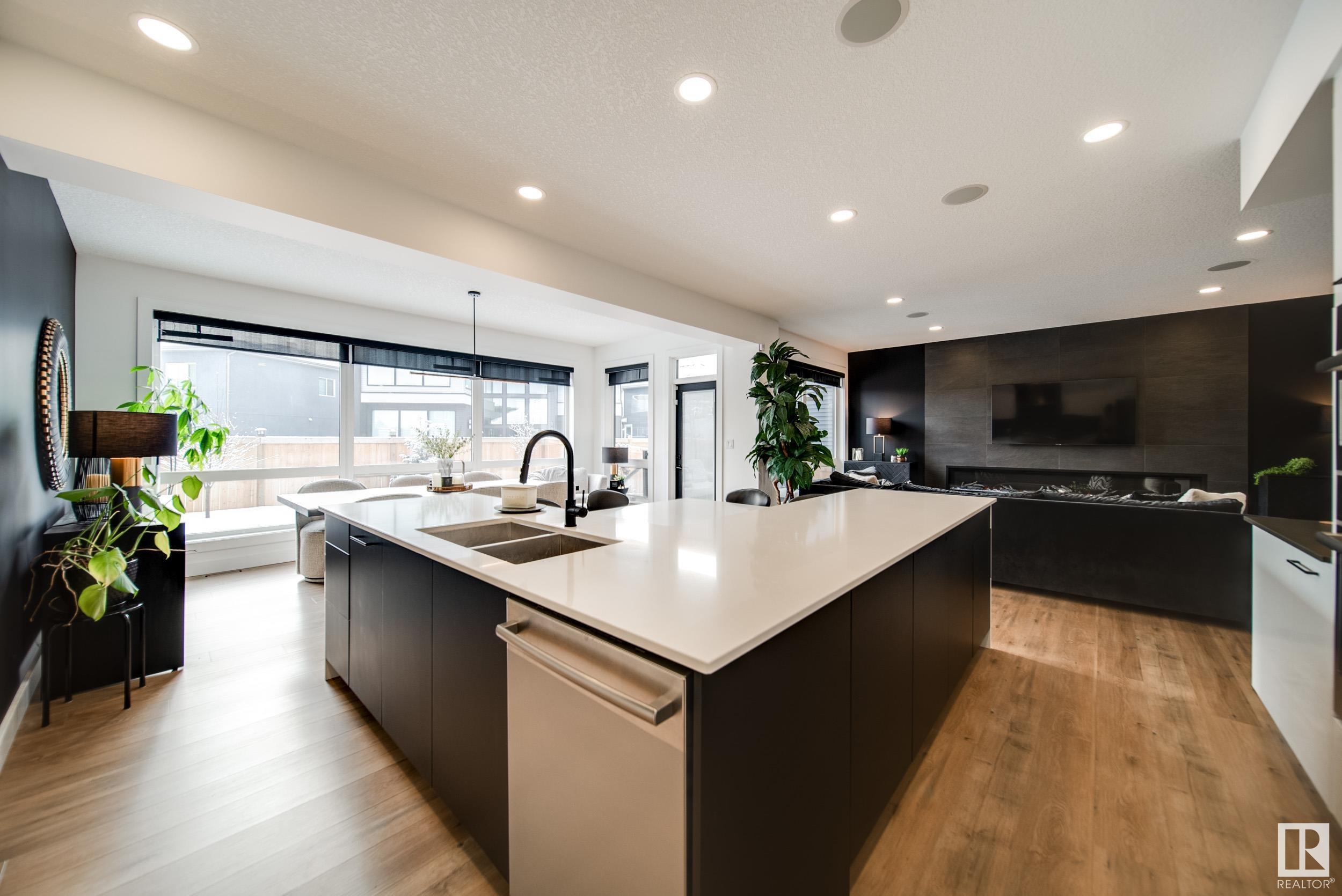      6642 KNOX PL SW , Edmonton,  ,T6W 4A1 ;  Listing Number: MLS E4419853