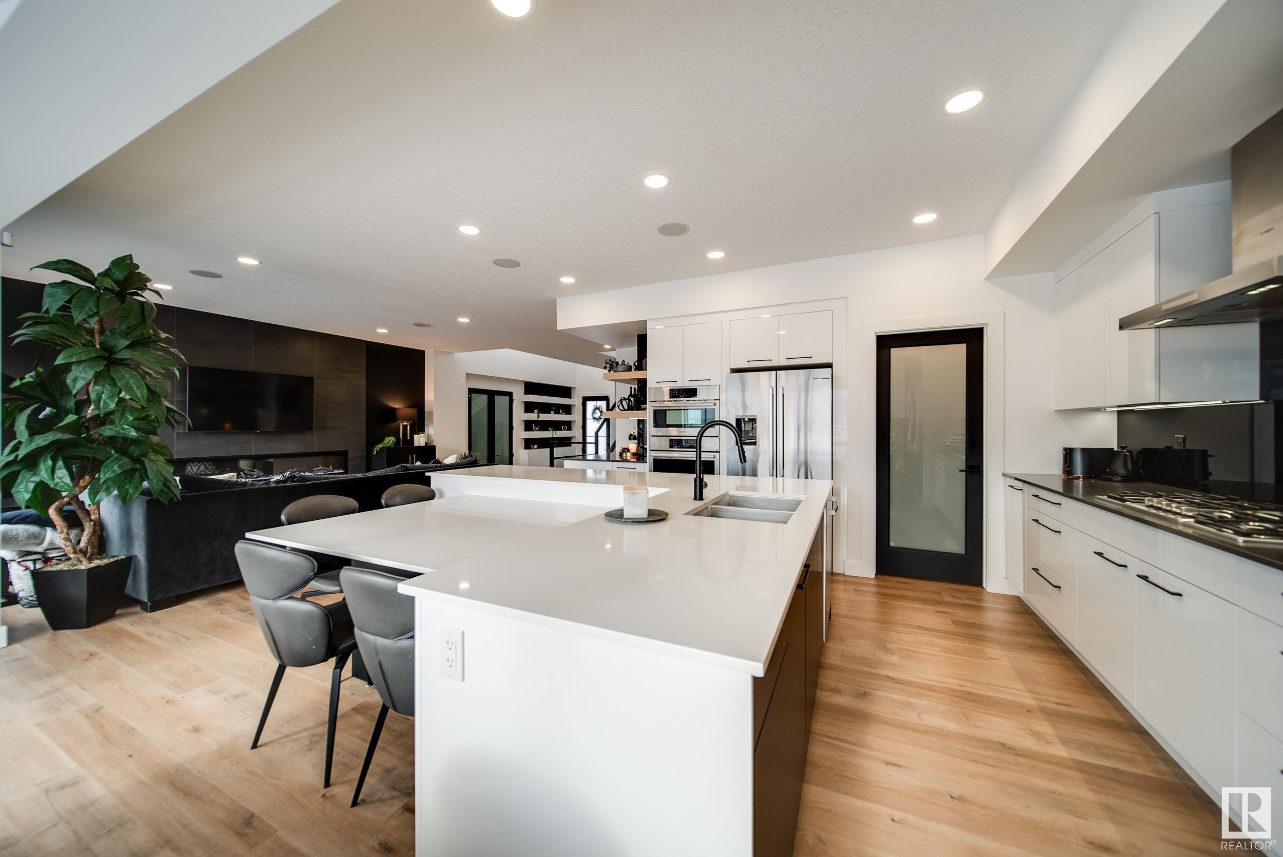      6642 KNOX PL SW , Edmonton,  ,T6W 4A1 ;  Listing Number: MLS E4419853