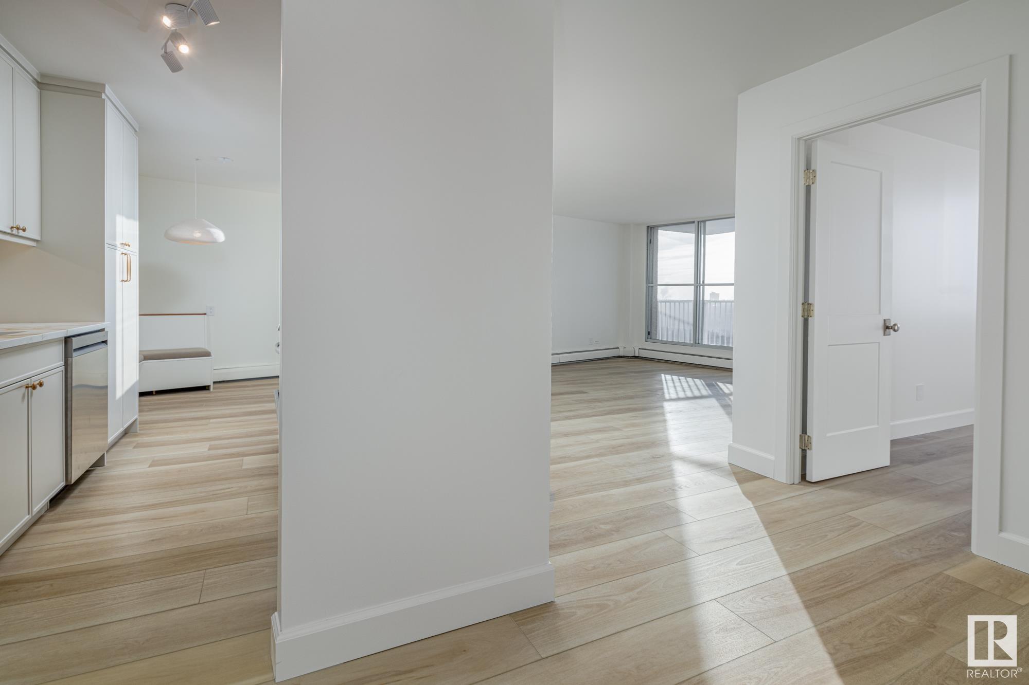      #1205 12141 Jasper AV NW , Edmonton,  ,T5N 3X9 ;  Listing Number: MLS E4419859