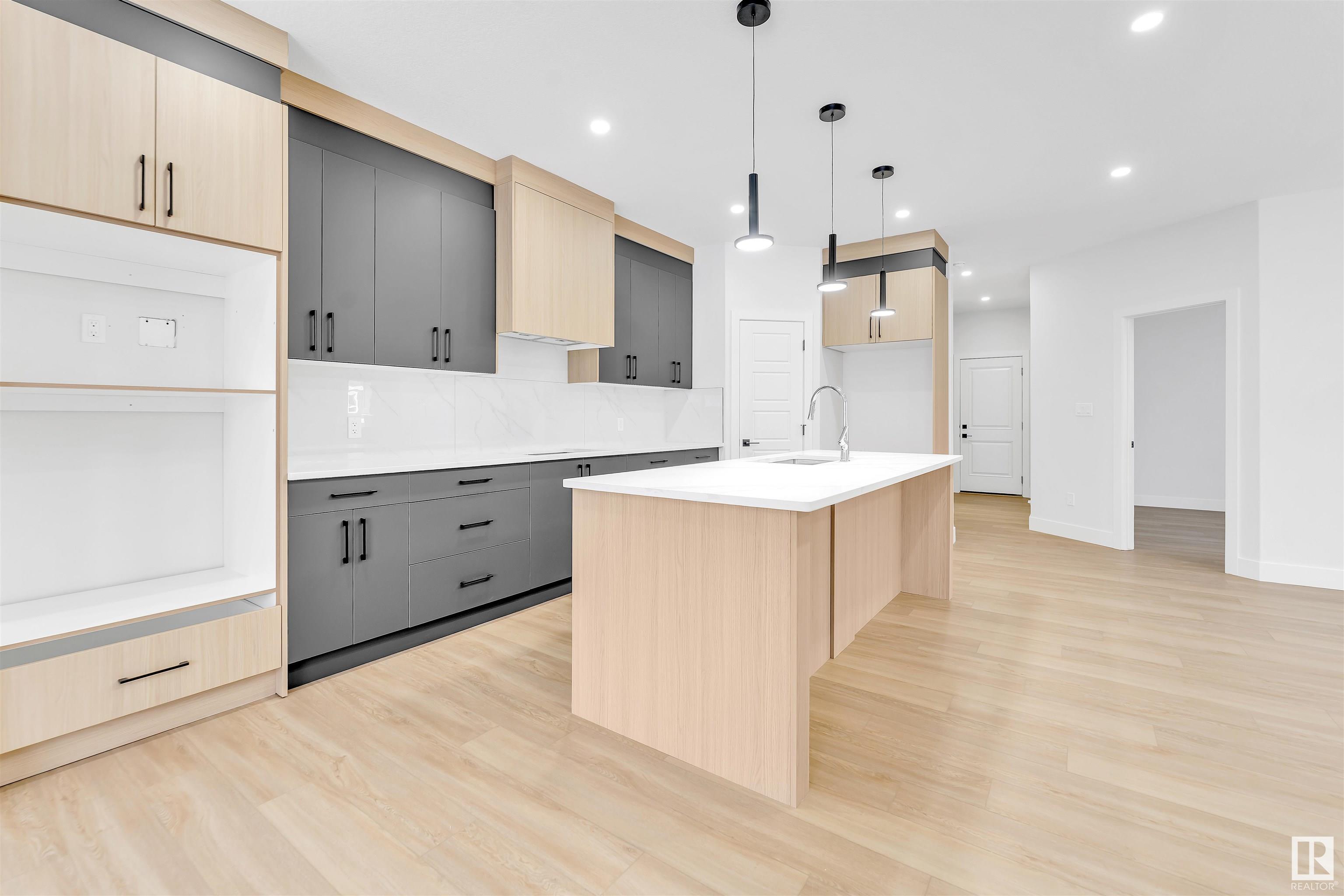      22706 82A AV NW , Edmonton,  ,T5T 4H5 ;  Listing Number: MLS E4419861