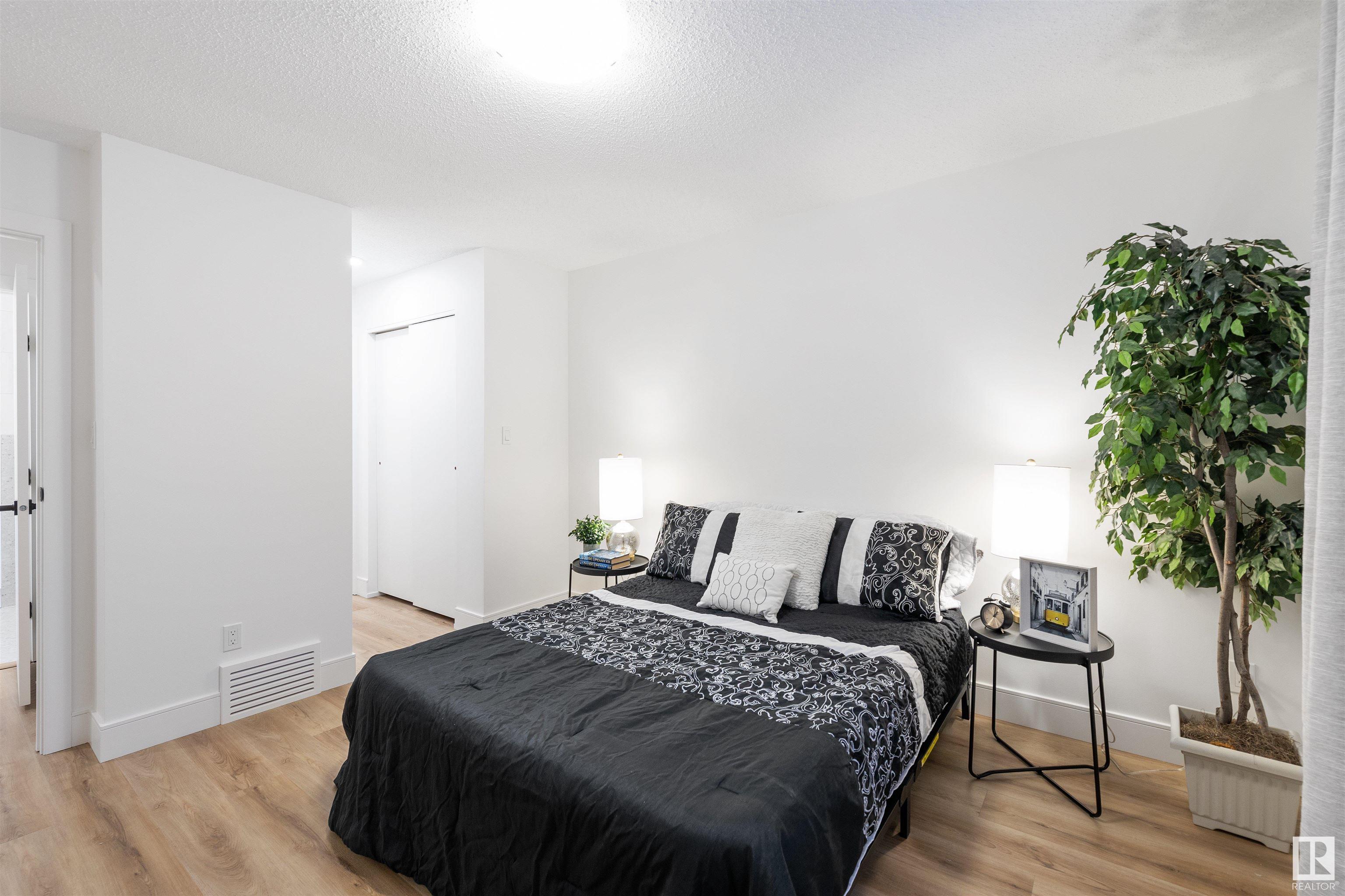      9127 GRANDIN RD , St. Albert,  ,T8N 5N3 ;  Listing Number: MLS E4419862