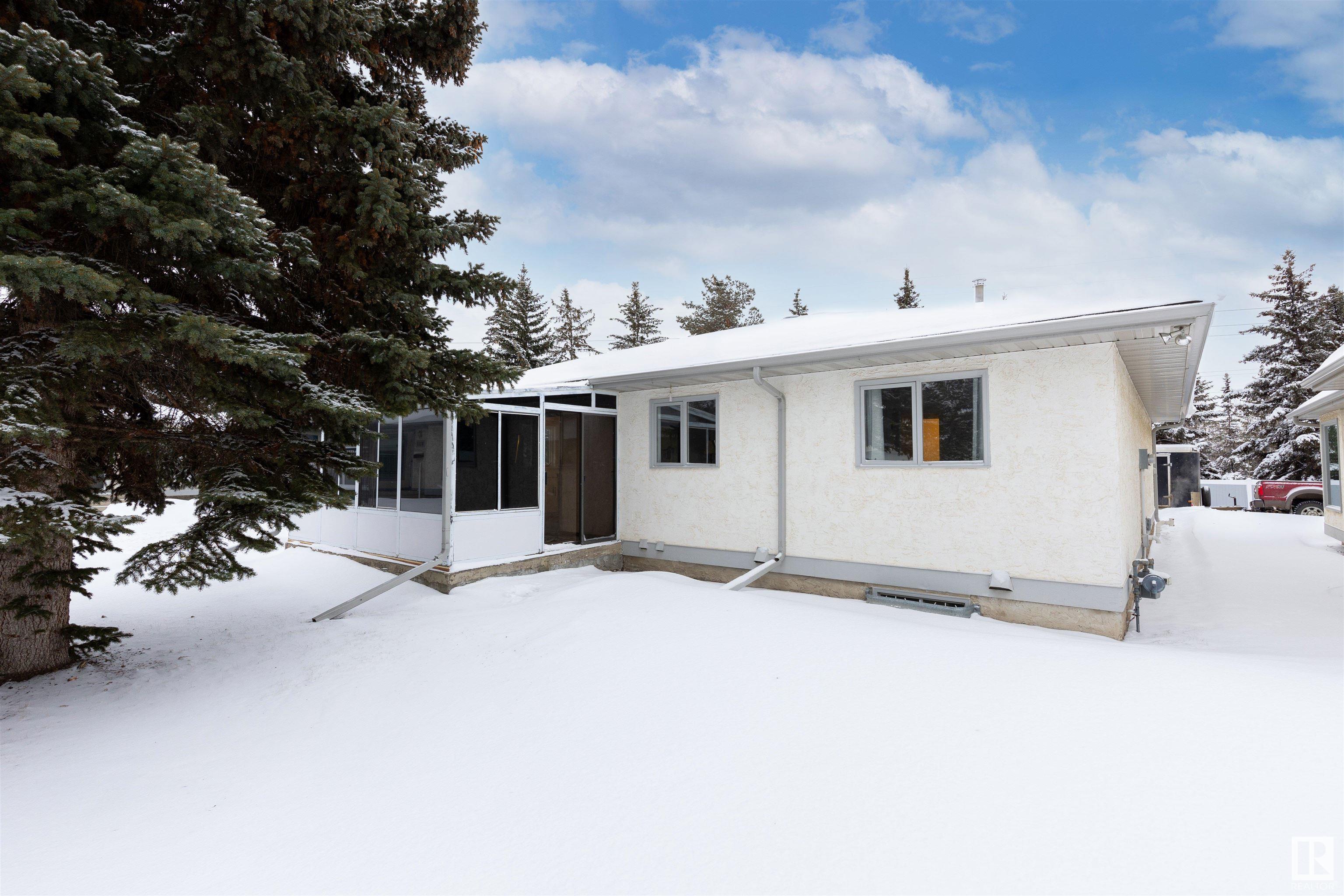      9127 GRANDIN RD , St. Albert,  ,T8N 5N3 ;  Listing Number: MLS E4419862