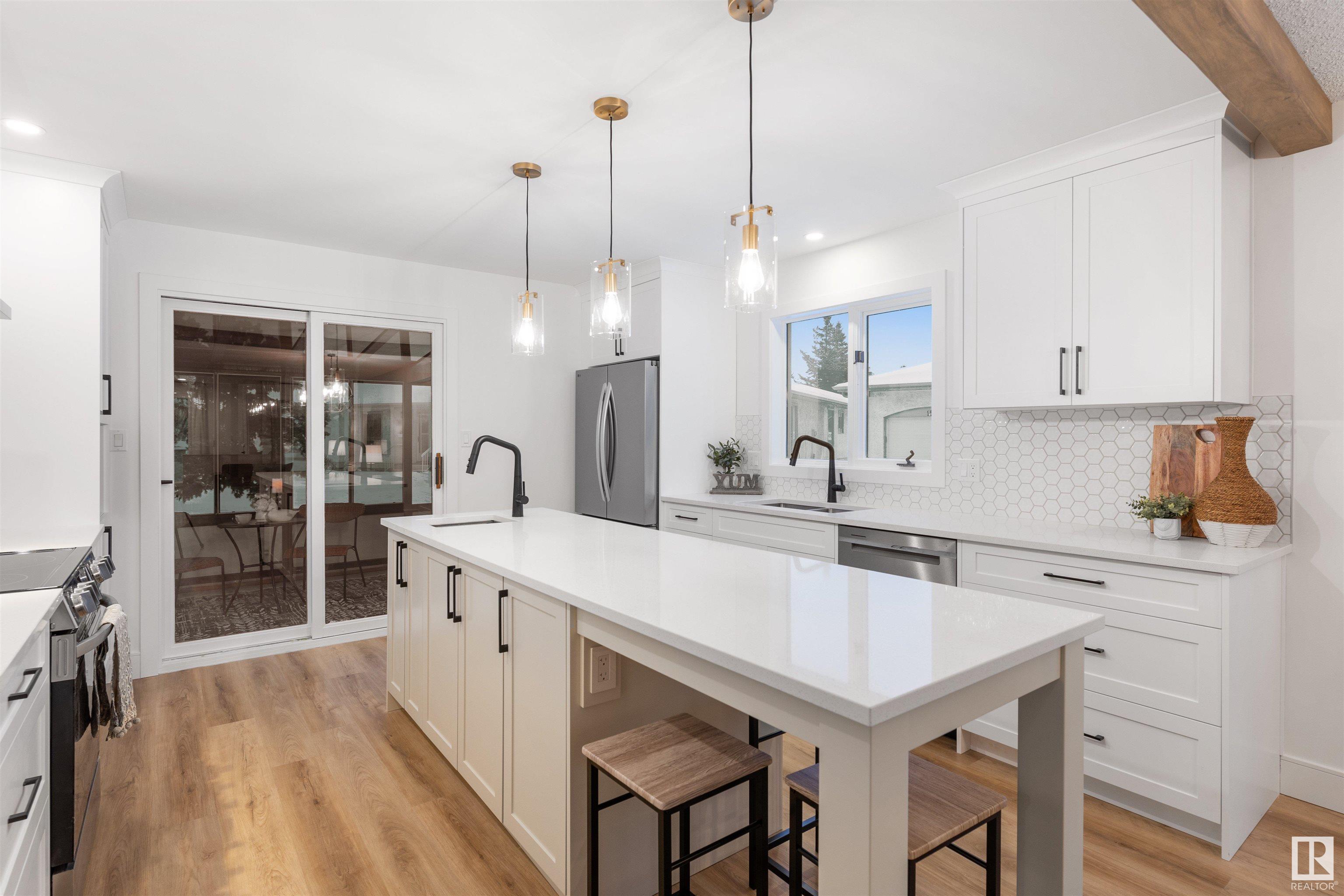      9127 GRANDIN RD , St. Albert,  ,T8N 5N3 ;  Listing Number: MLS E4419862