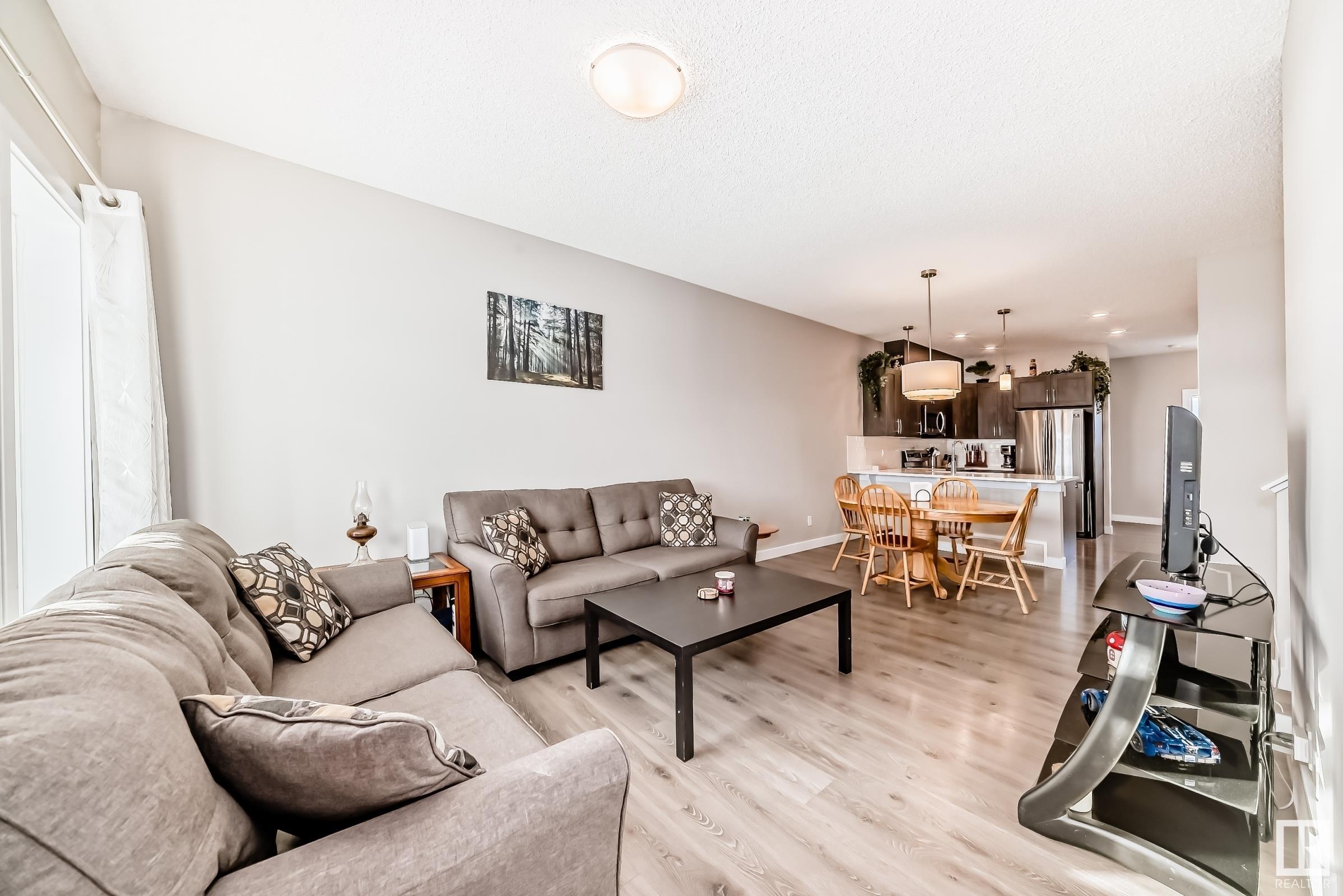      4072 Chappelle GR SW , Edmonton,  ,T6W 4M7 ;  Listing Number: MLS E4419877