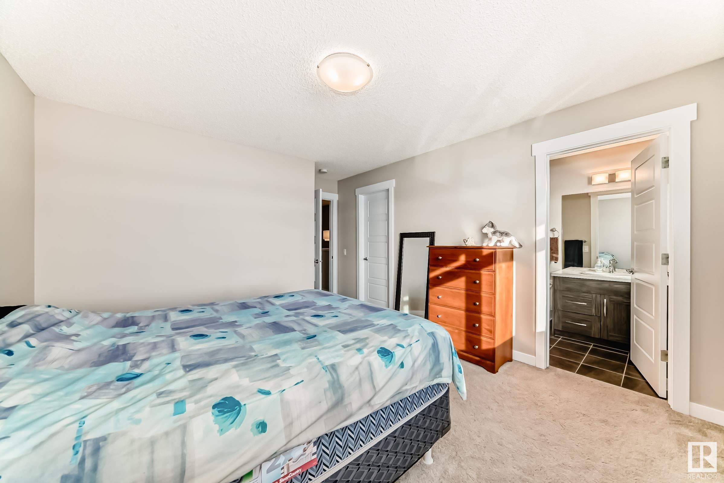      4072 Chappelle GR SW , Edmonton,  ,T6W 4M7 ;  Listing Number: MLS E4419877