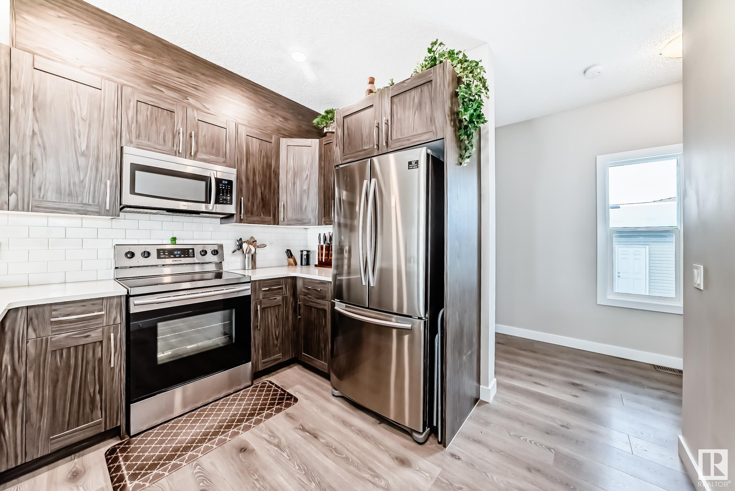      4072 Chappelle GR SW , Edmonton,  ,T6W 4M7 ;  Listing Number: MLS E4419877