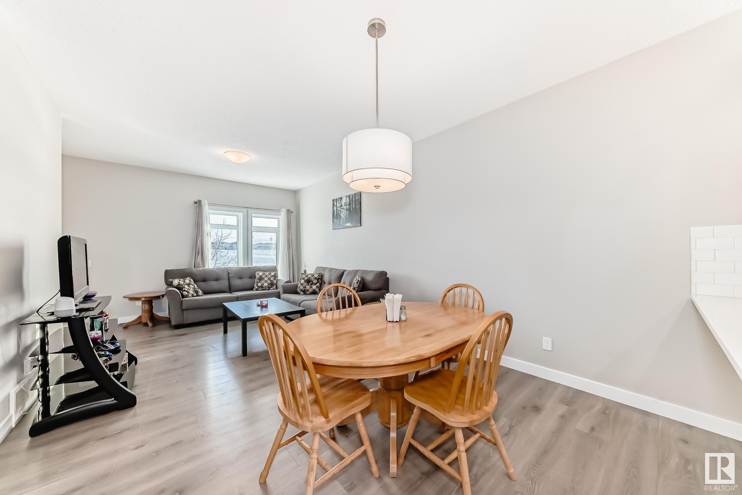      4072 Chappelle GR SW , Edmonton,  ,T6W 4M7 ;  Listing Number: MLS E4419877