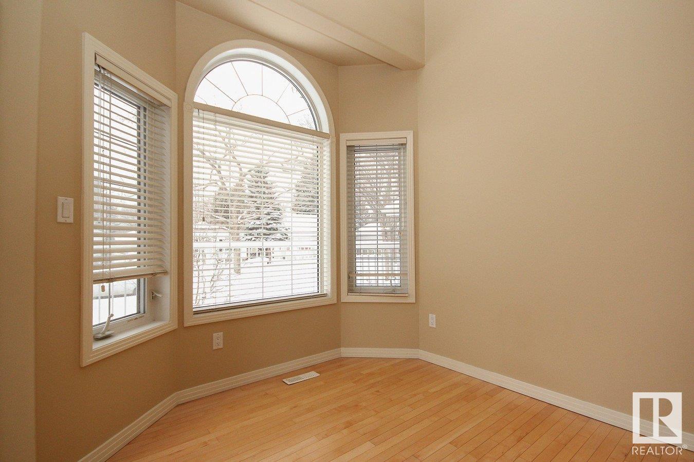      12416 116 AV NW NW , Edmonton,  ,T5M 3C7 ;  Listing Number: MLS E4419879