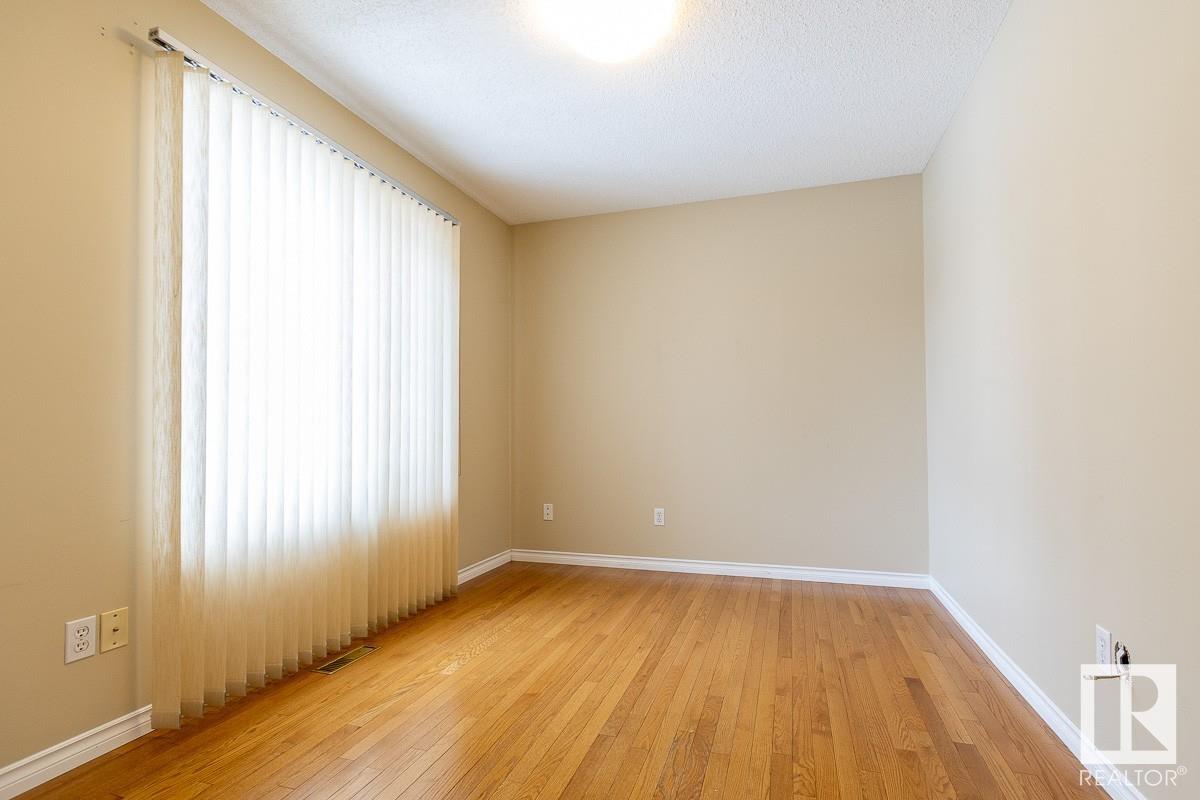      #5 9704 165 ST NW , Edmonton,  ,T5P 4W4 ;  Listing Number: MLS E4419883