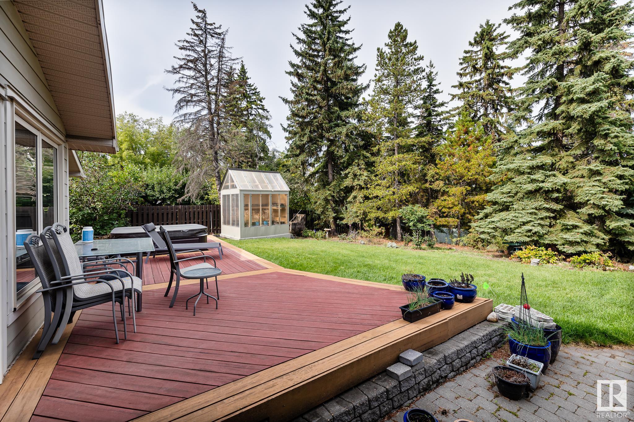      16 QUESNELL CR NW , Edmonton,  ,T5R 5N9 ;  Listing Number: MLS E4419889