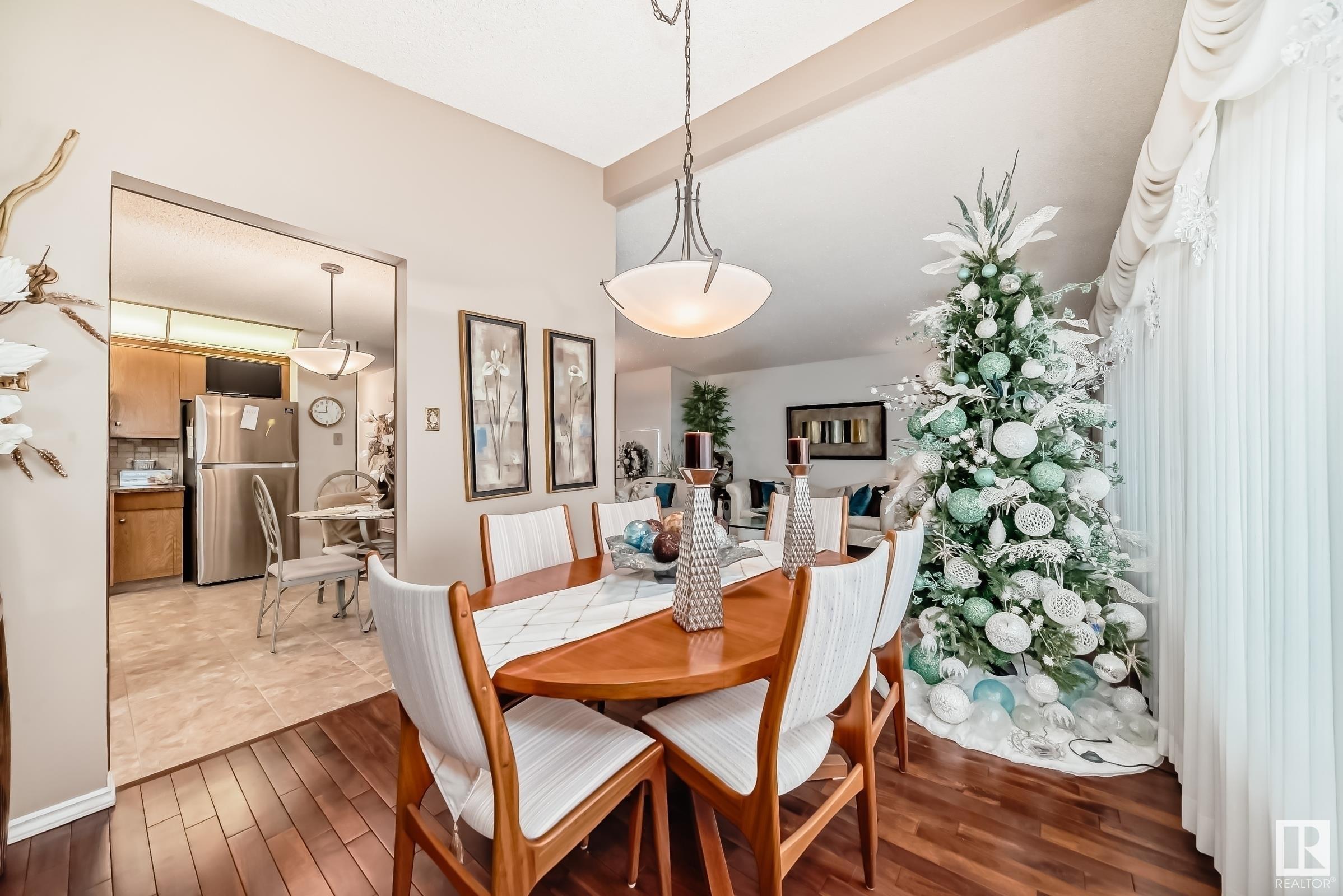     11124 36A AV NW , Edmonton,  ,T6J 0E5 ;  Listing Number: MLS E4419904