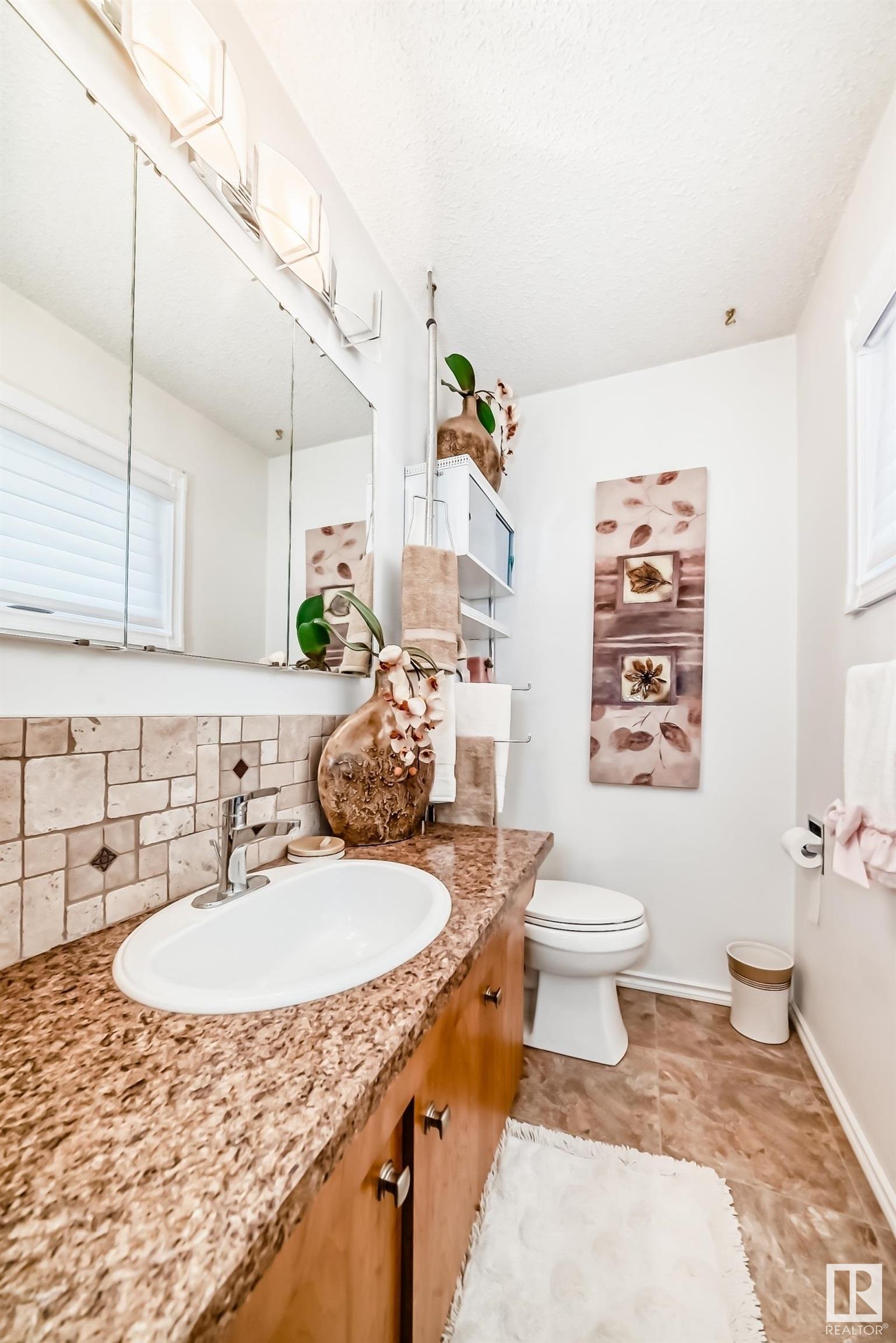      11124 36A AV NW , Edmonton,  ,T6J 0E5 ;  Listing Number: MLS E4419904