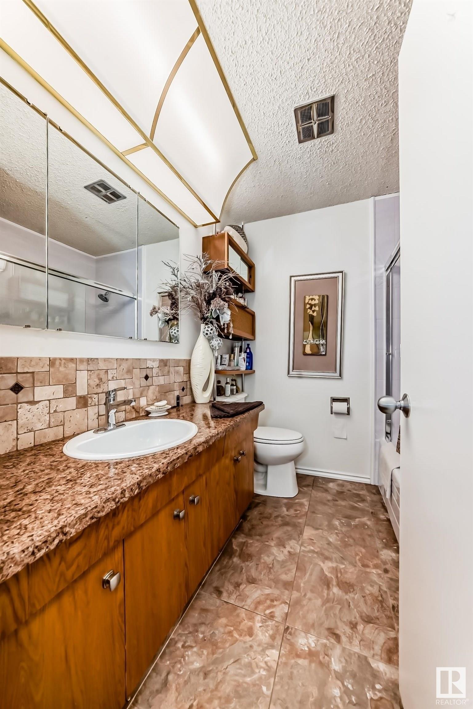      11124 36A AV NW , Edmonton,  ,T6J 0E5 ;  Listing Number: MLS E4419904