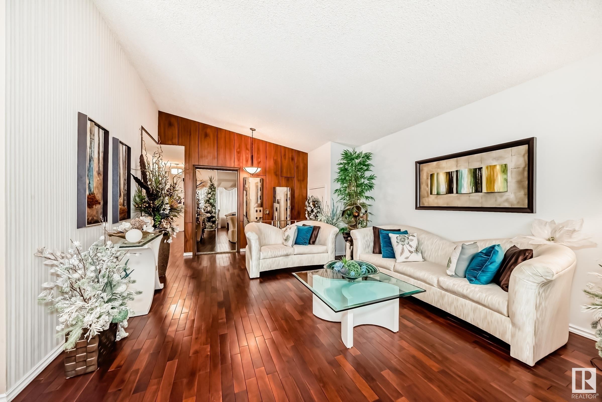      11124 36A AV NW , Edmonton,  ,T6J 0E5 ;  Listing Number: MLS E4419904