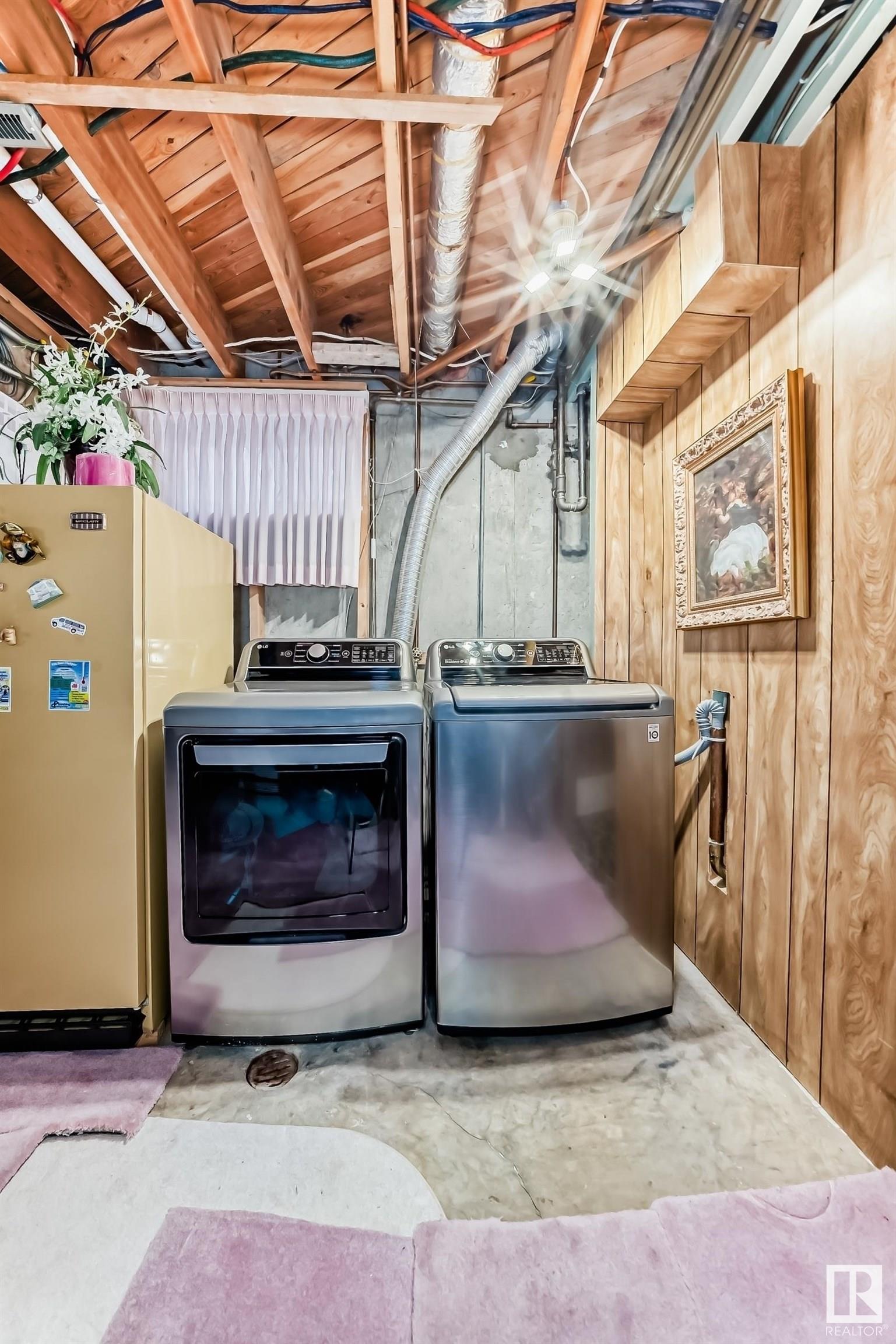      11124 36A AV NW , Edmonton,  ,T6J 0E5 ;  Listing Number: MLS E4419904