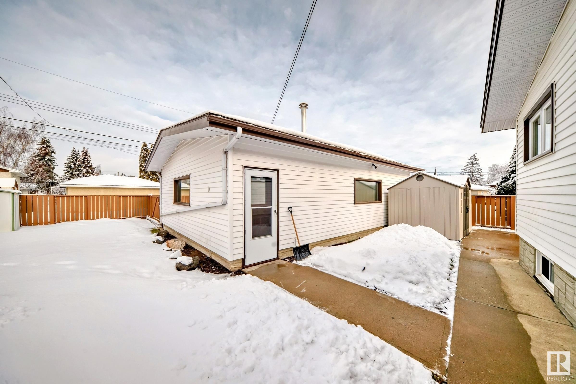      11124 36A AV NW , Edmonton,  ,T6J 0E5 ;  Listing Number: MLS E4419904