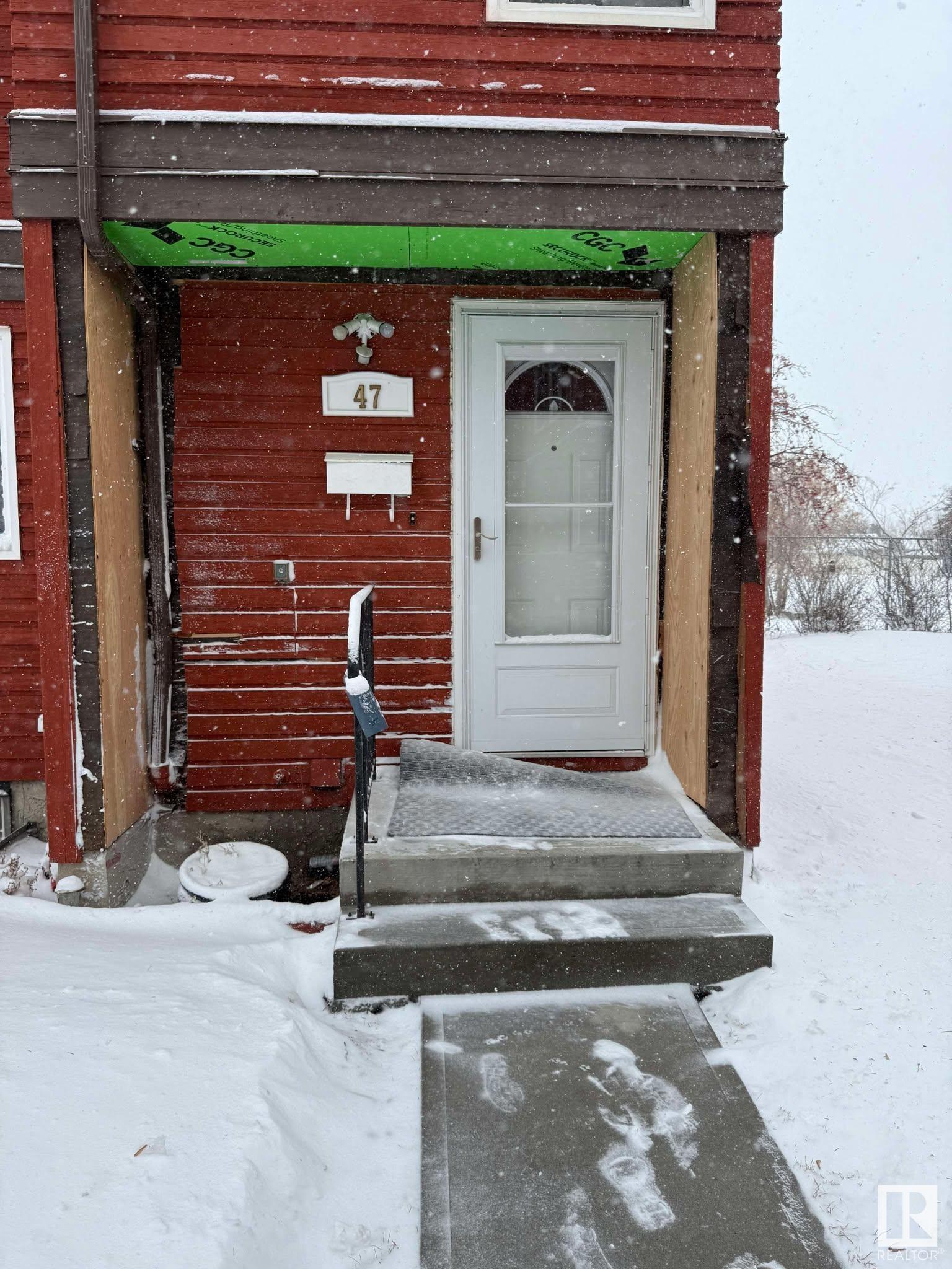      #47 4707 126 AV NW , Edmonton,  ,T5A 4K4 ;  Listing Number: MLS E4419923
