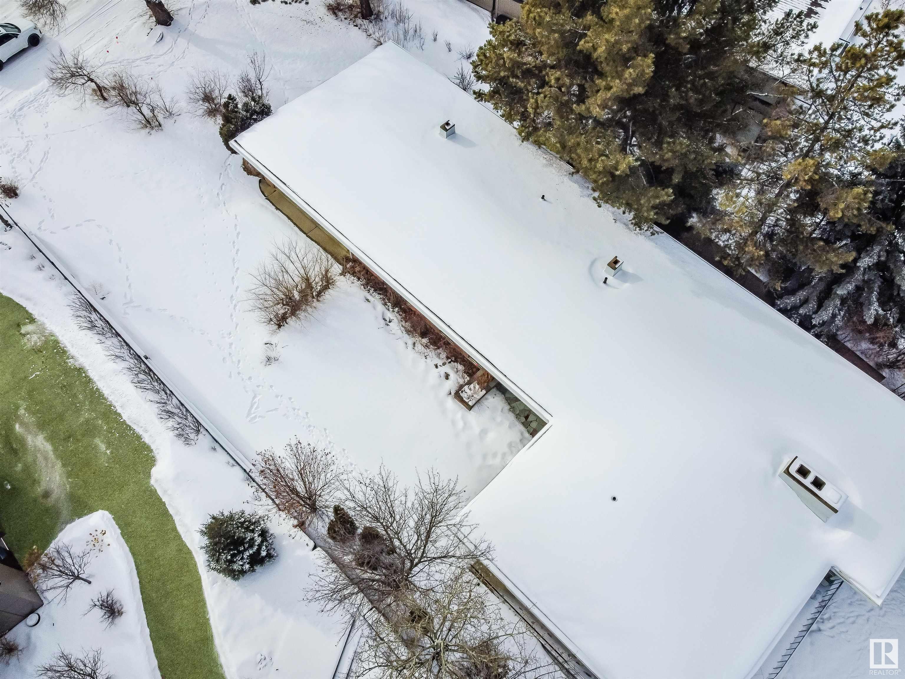      13808 VALLEYVIEW DR NW , Edmonton,  ,T5R 5T8 ;  Listing Number: MLS E4419934