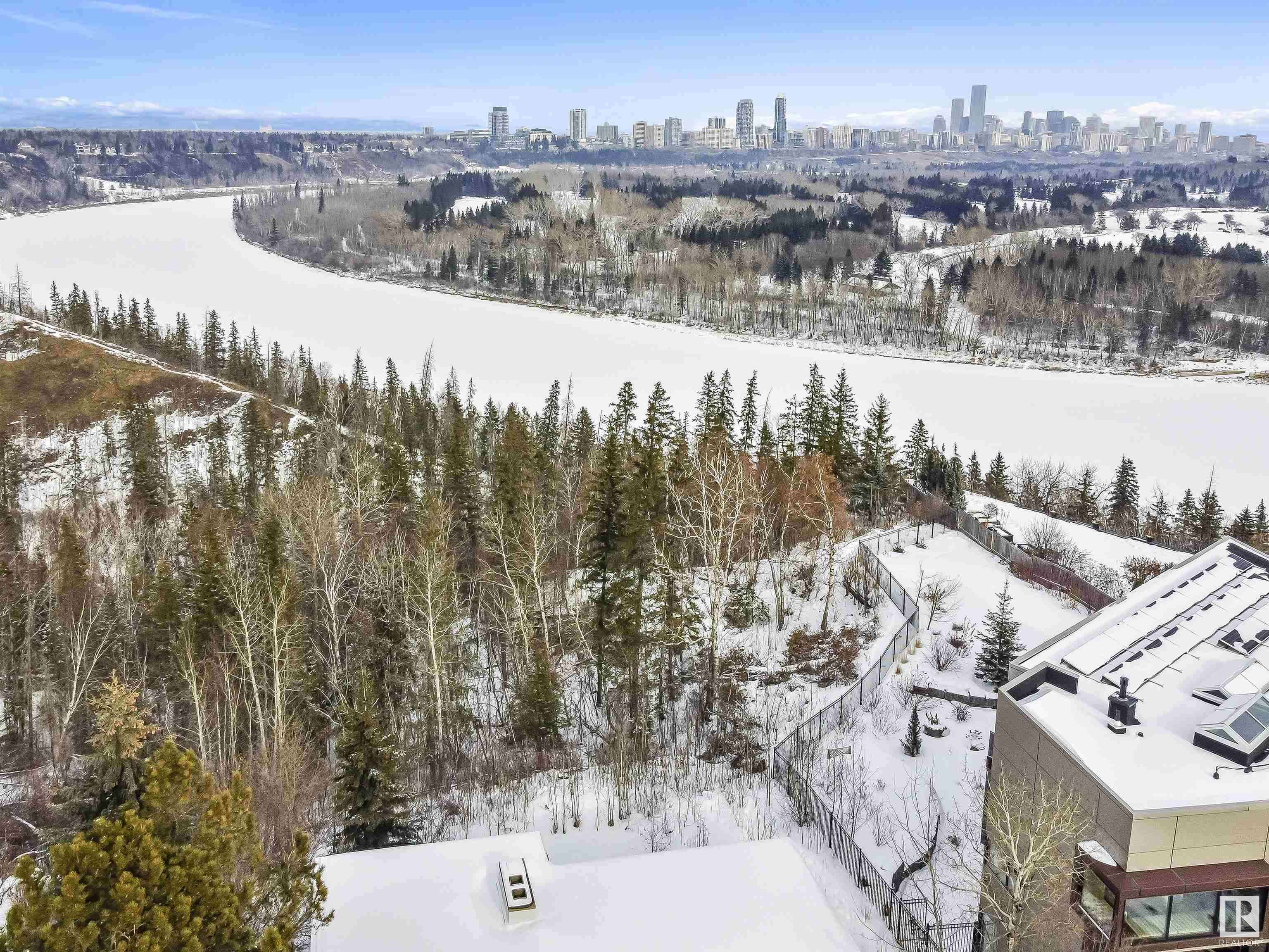      13808 VALLEYVIEW DR NW , Edmonton,  ,T5R 5T8 ;  Listing Number: MLS E4419934