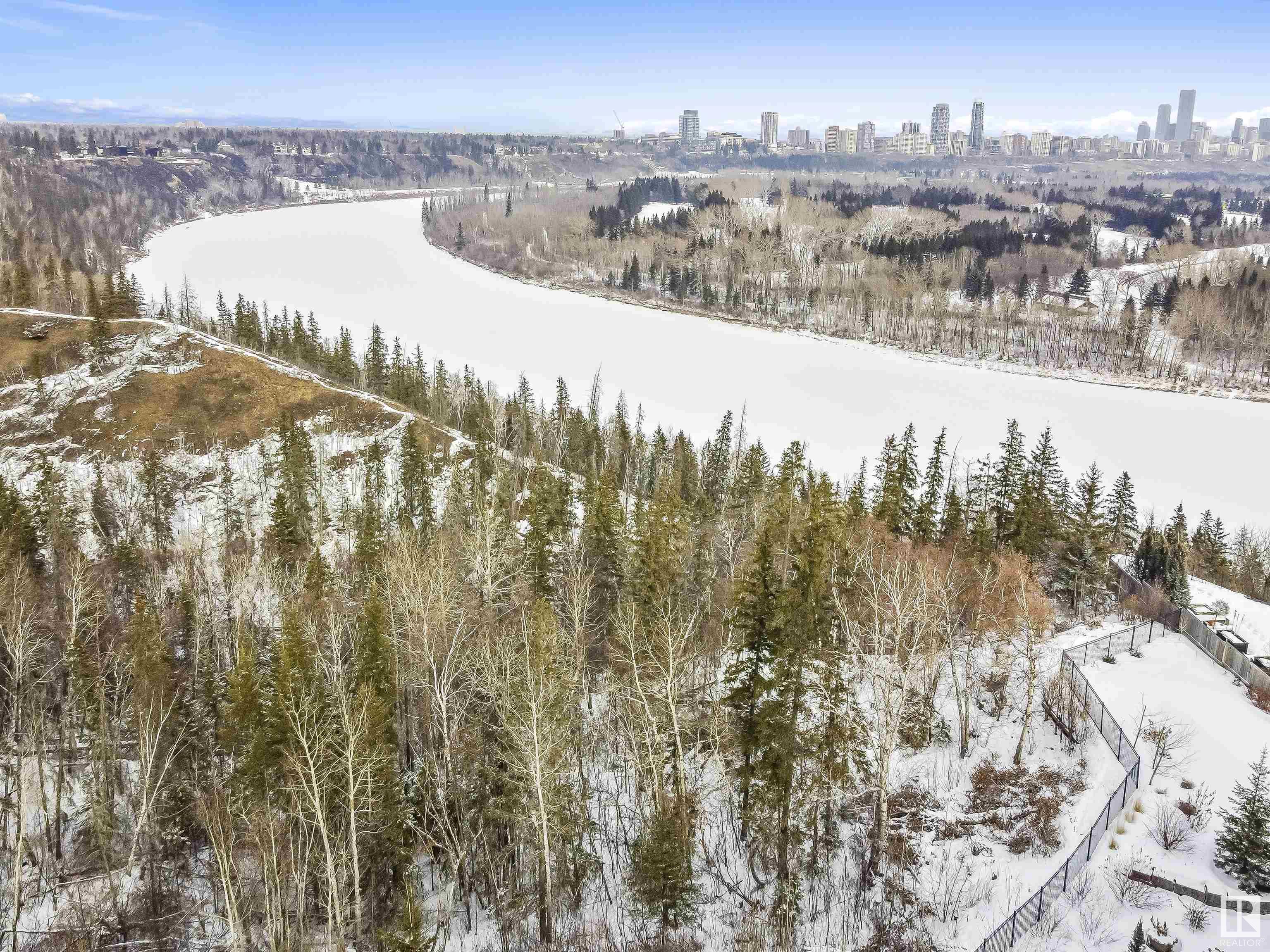      13808 VALLEYVIEW DR NW , Edmonton,  ,T5R 5T8 ;  Listing Number: MLS E4419934
