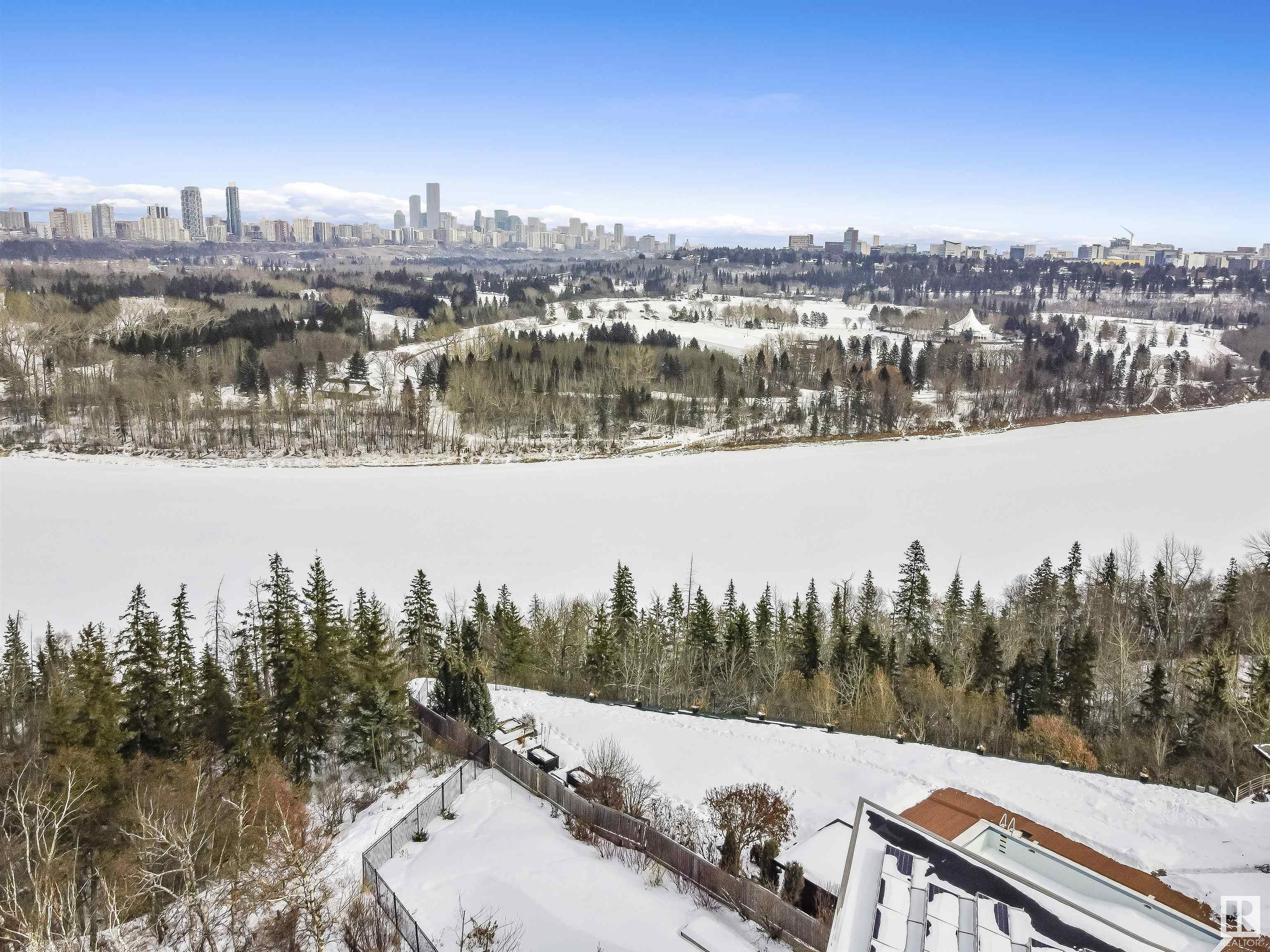      13808 VALLEYVIEW DR NW , Edmonton,  ,T5R 5T8 ;  Listing Number: MLS E4419934