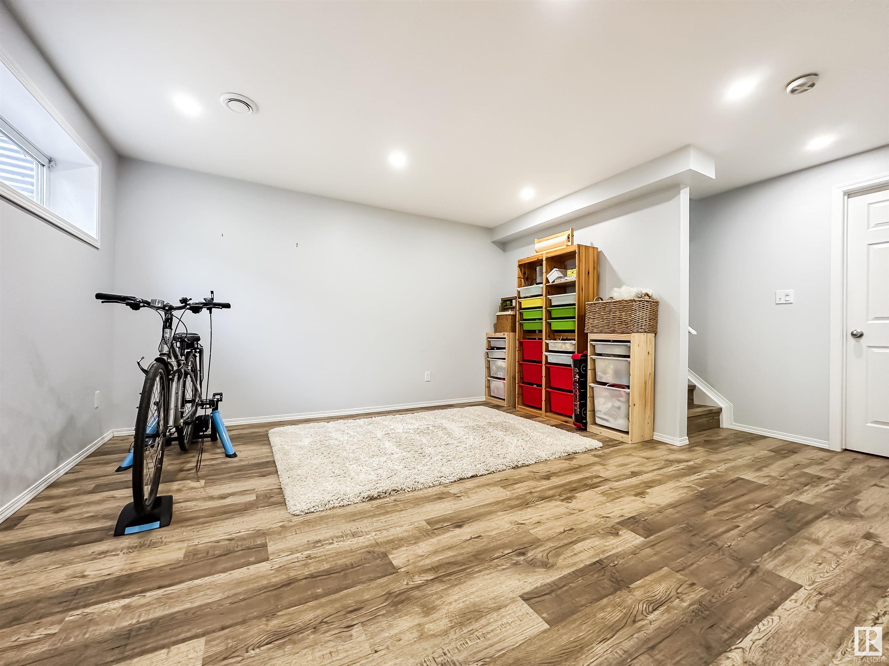      1643 MELROSE PL SW , Edmonton,  ,T6W 1X5 ;  Listing Number: MLS E4419941