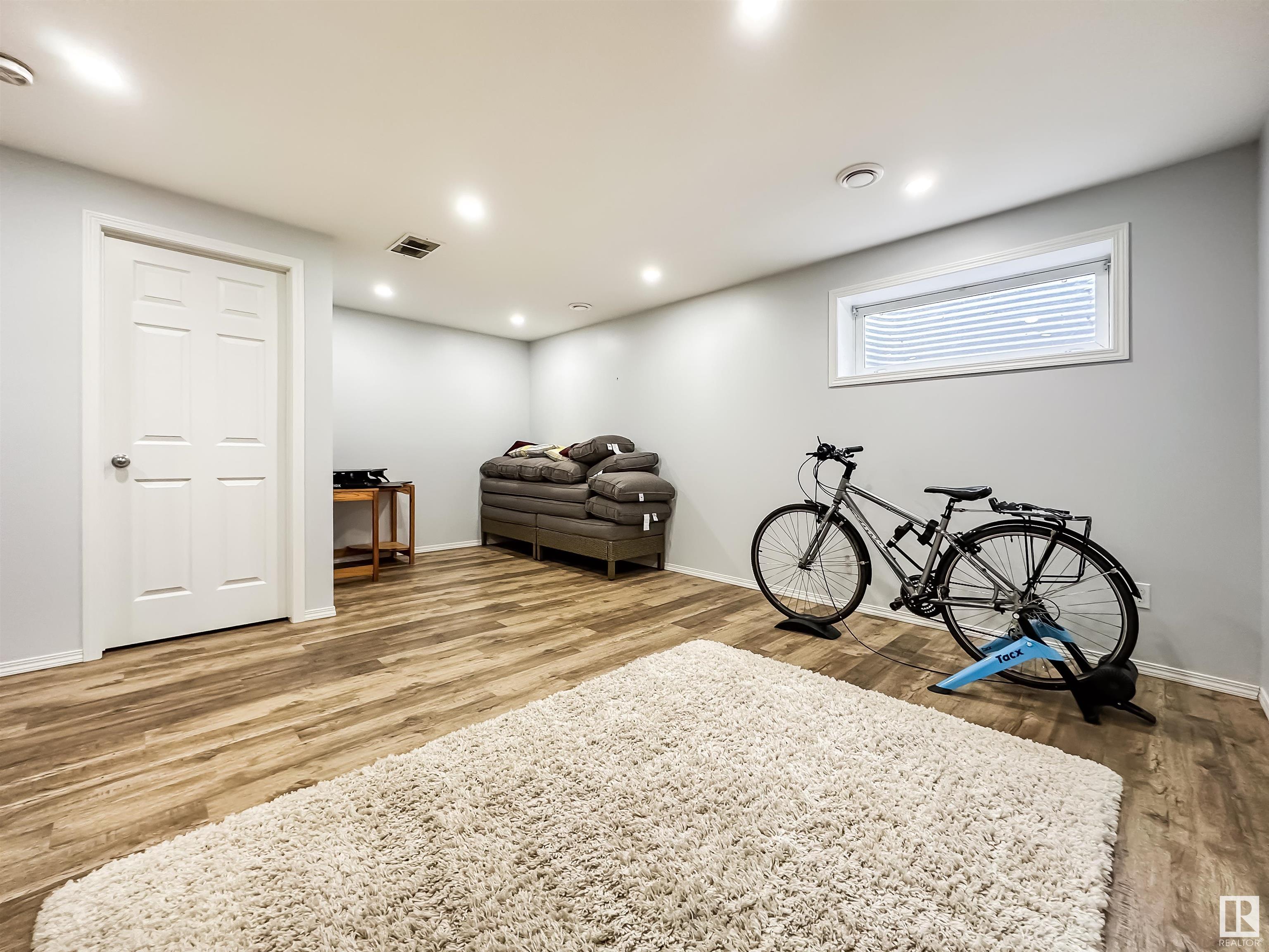      1643 MELROSE PL SW , Edmonton,  ,T6W 1X5 ;  Listing Number: MLS E4419941
