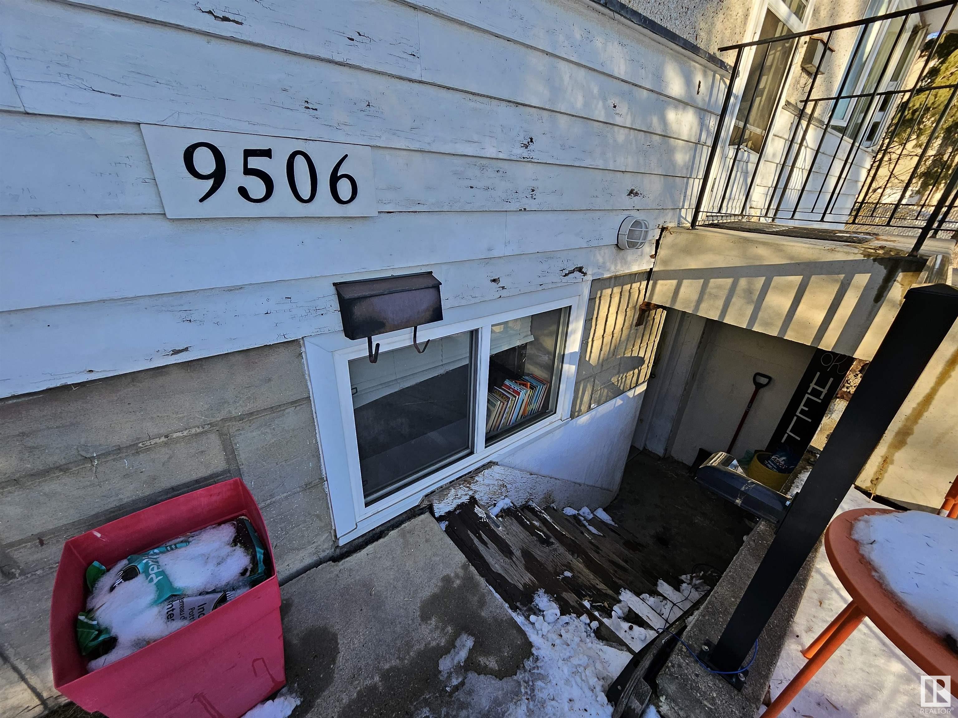      9504 128 AV NW , Edmonton,  ,T5E 0H6 ;  Listing Number: MLS E4419945