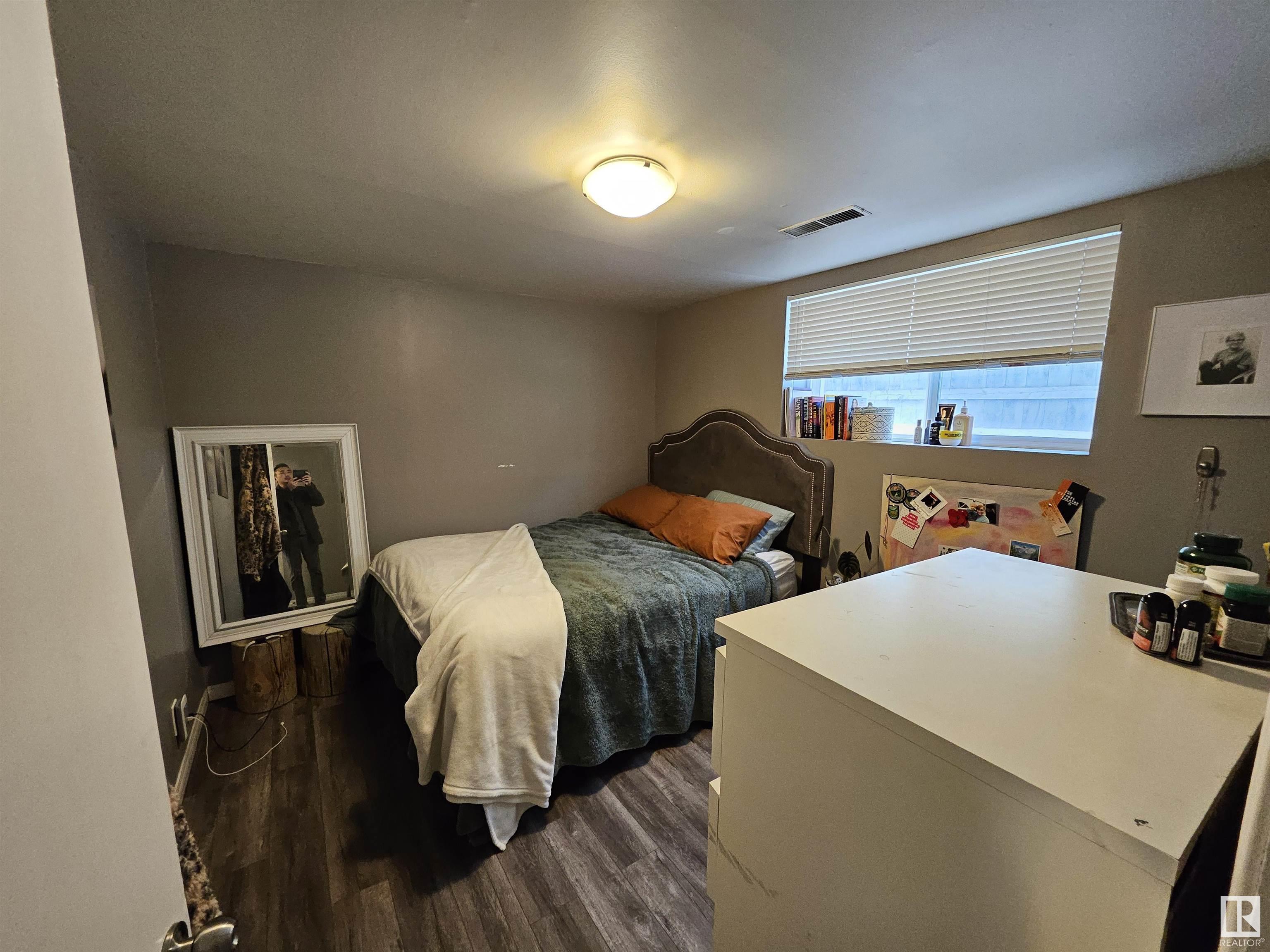      9504 128 AV NW , Edmonton,  ,T5E 0H6 ;  Listing Number: MLS E4419945