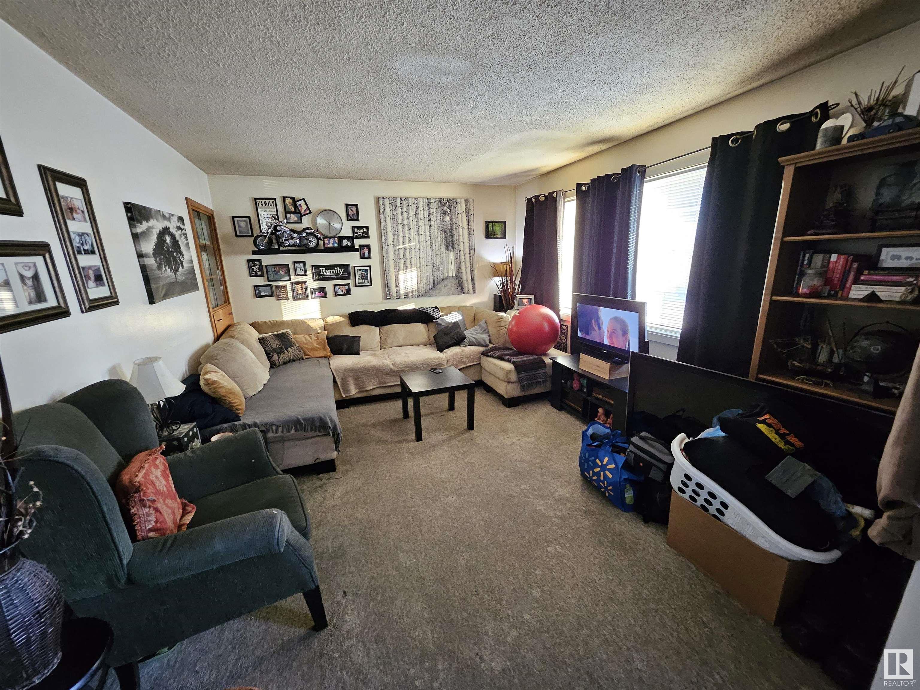      9504 128 AV NW , Edmonton,  ,T5E 0H6 ;  Listing Number: MLS E4419945