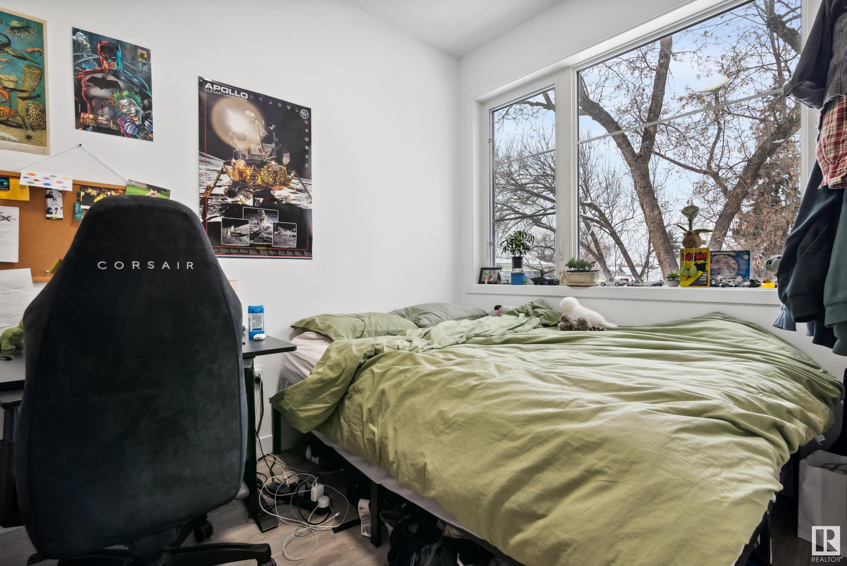      9537 106A AV NW , Edmonton,  ,T5H 0S9 ;  Listing Number: MLS E4419955