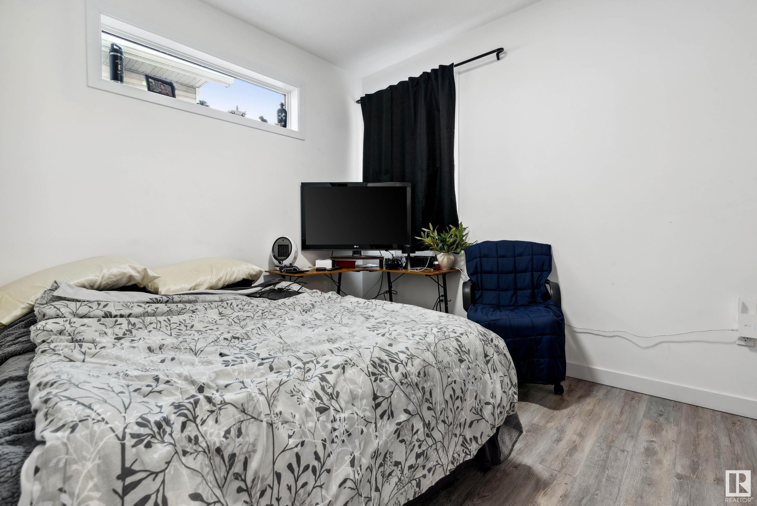      9537 106A AV NW , Edmonton,  ,T5H 0S9 ;  Listing Number: MLS E4419955