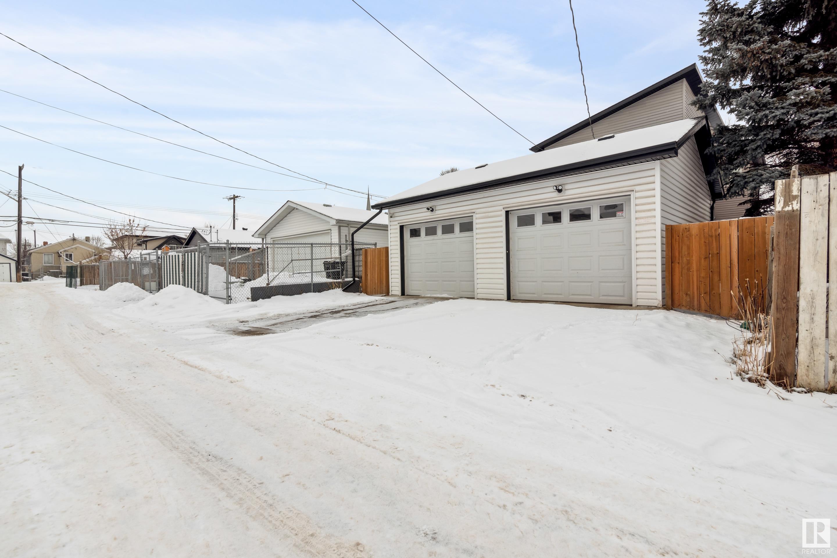      9537 106A AV NW , Edmonton,  ,T5H 0S9 ;  Listing Number: MLS E4419955