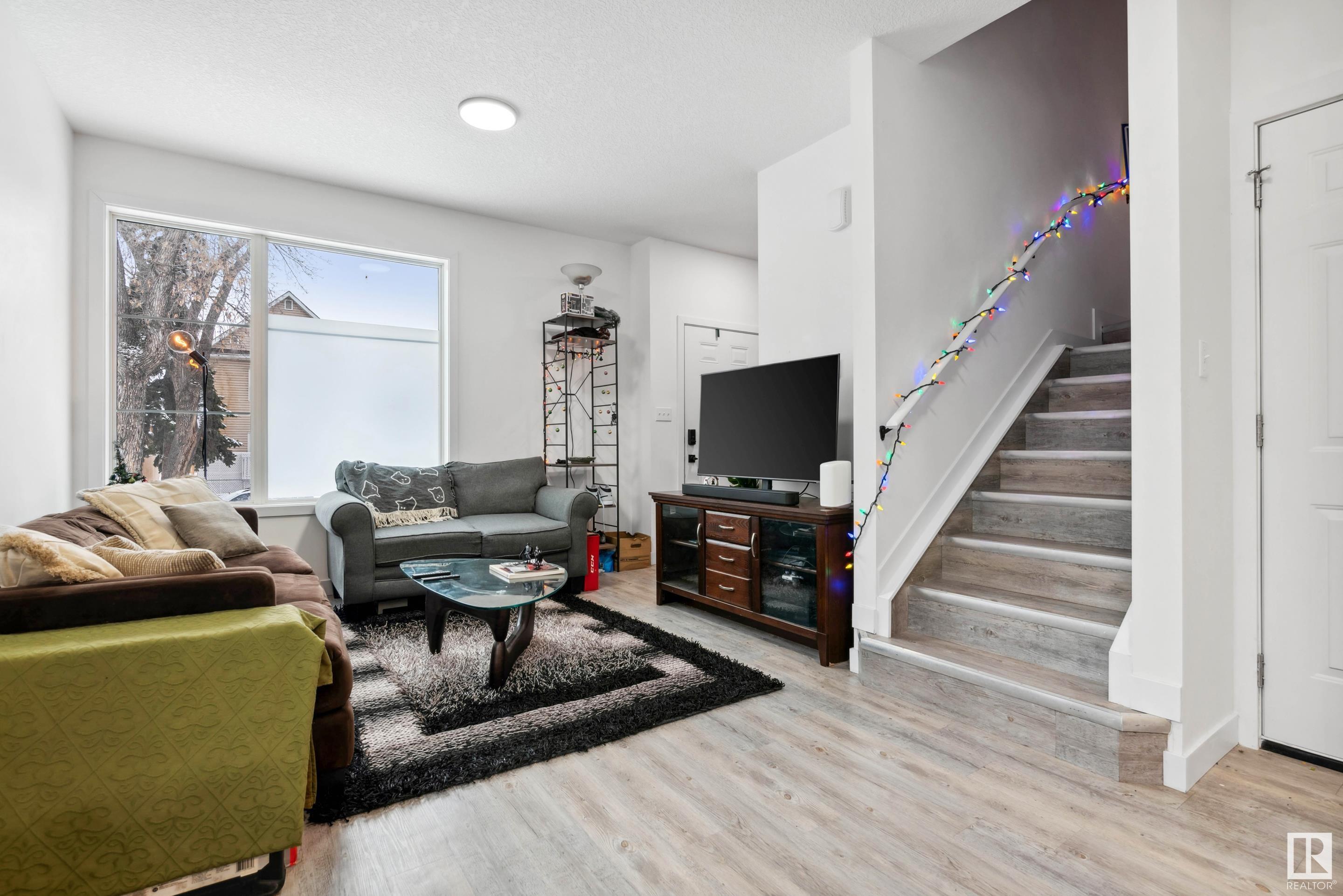      9537 106A AV NW , Edmonton,  ,T5H 0S9 ;  Listing Number: MLS E4419955