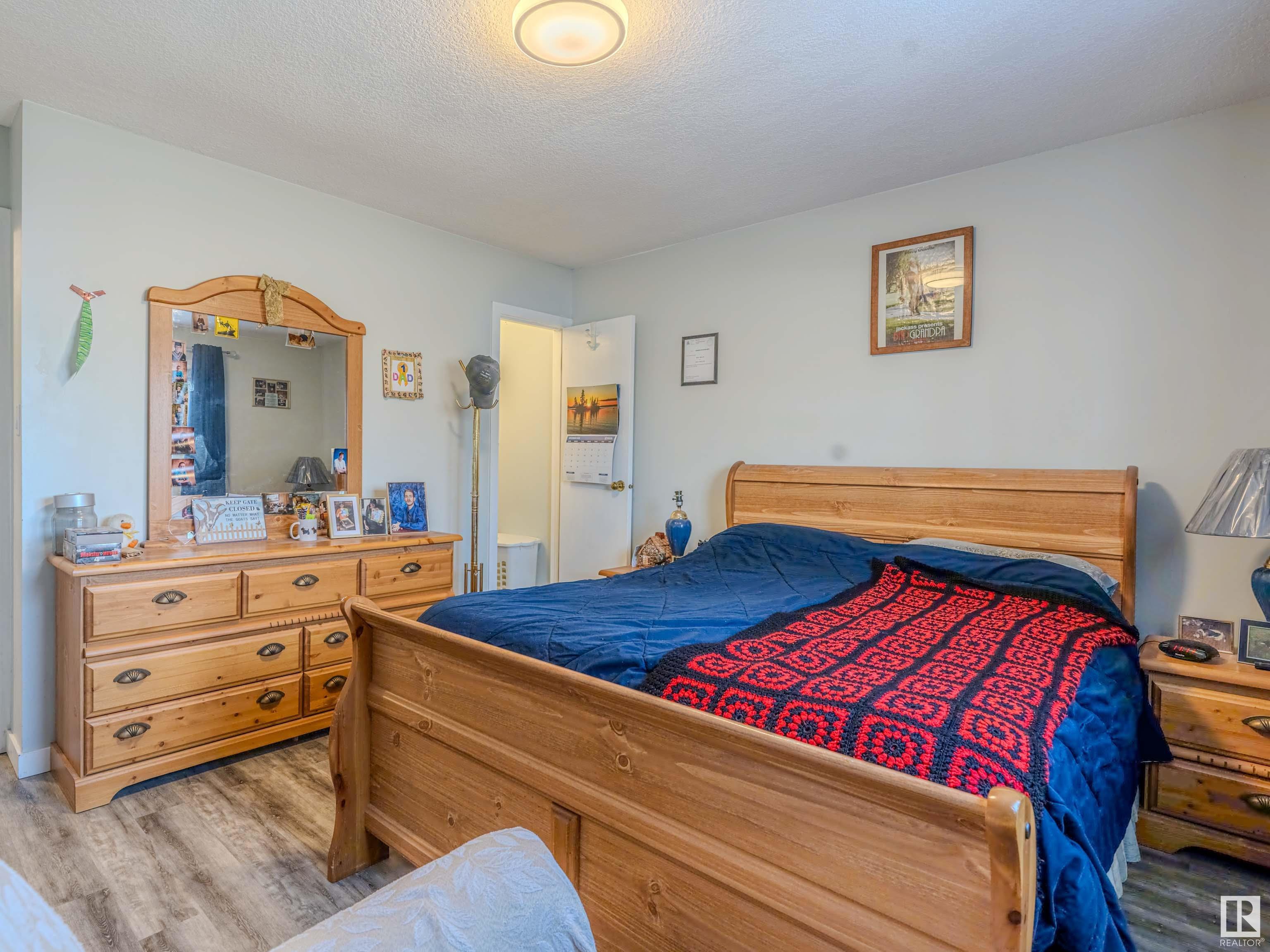      4614 13 AV NW , Edmonton,  ,T6L 4A3 ;  Listing Number: MLS E4419957