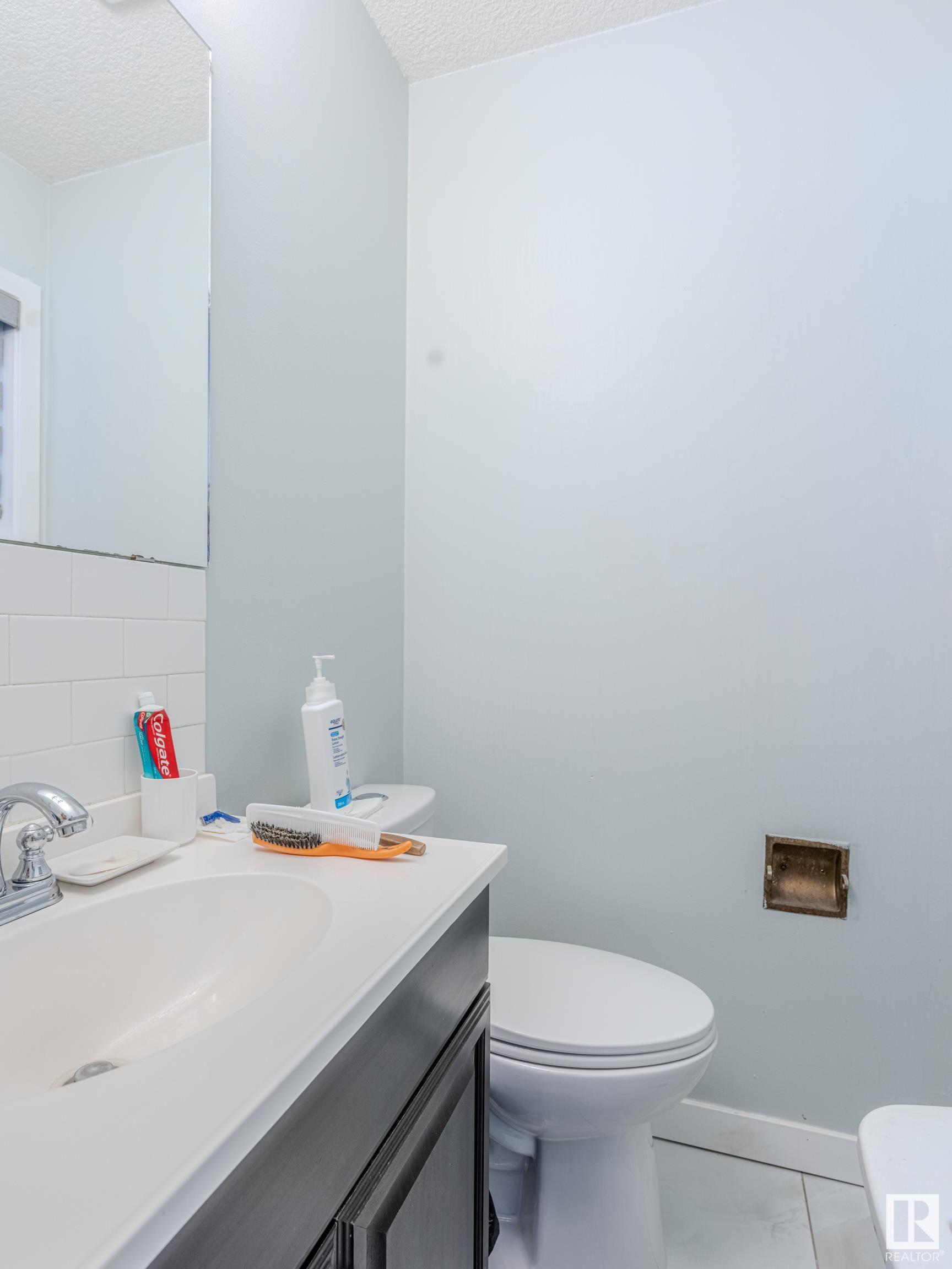      4614 13 AV NW , Edmonton,  ,T6L 4A3 ;  Listing Number: MLS E4419957