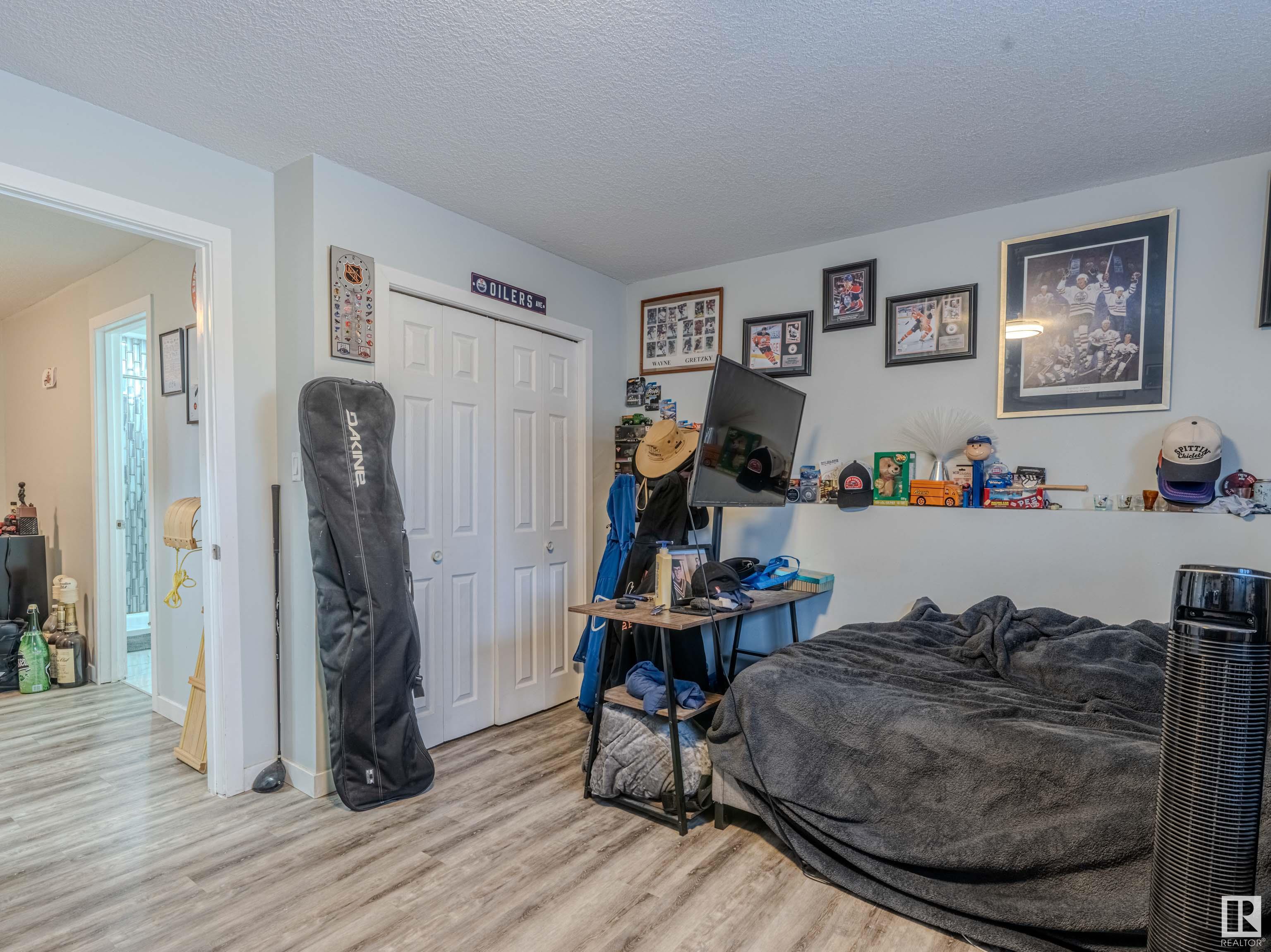      4614 13 AV NW , Edmonton,  ,T6L 4A3 ;  Listing Number: MLS E4419957