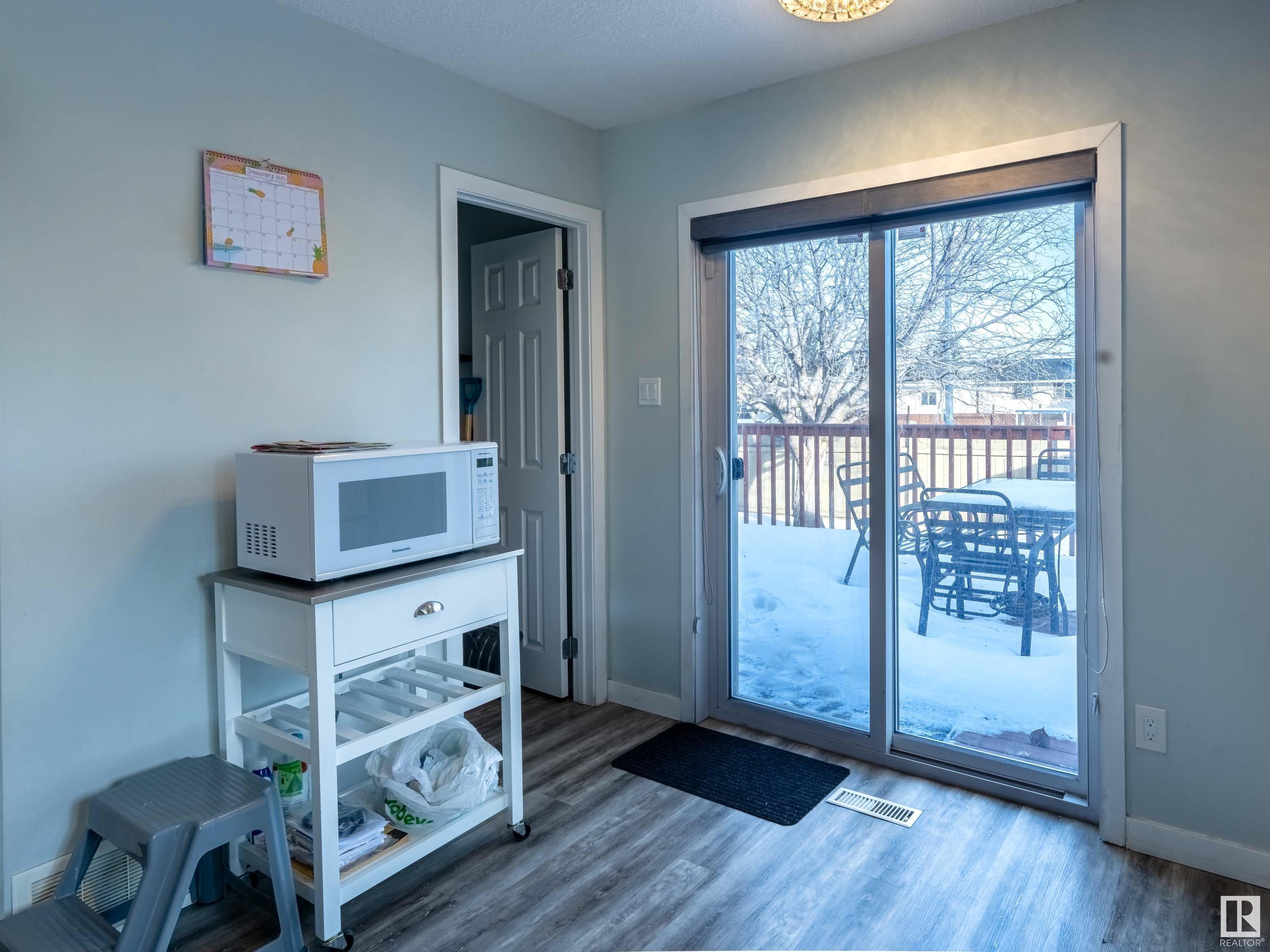      4614 13 AV NW , Edmonton,  ,T6L 4A3 ;  Listing Number: MLS E4419957