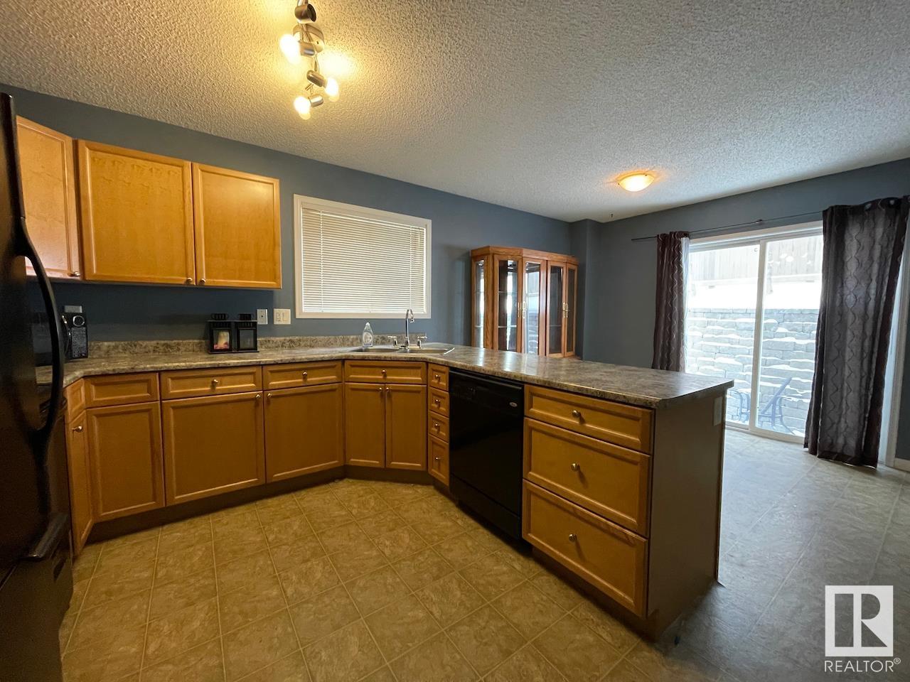      #16 130 HYNDMAN CR NW , Edmonton,  ,T5A 0E8 ;  Listing Number: MLS E4419958