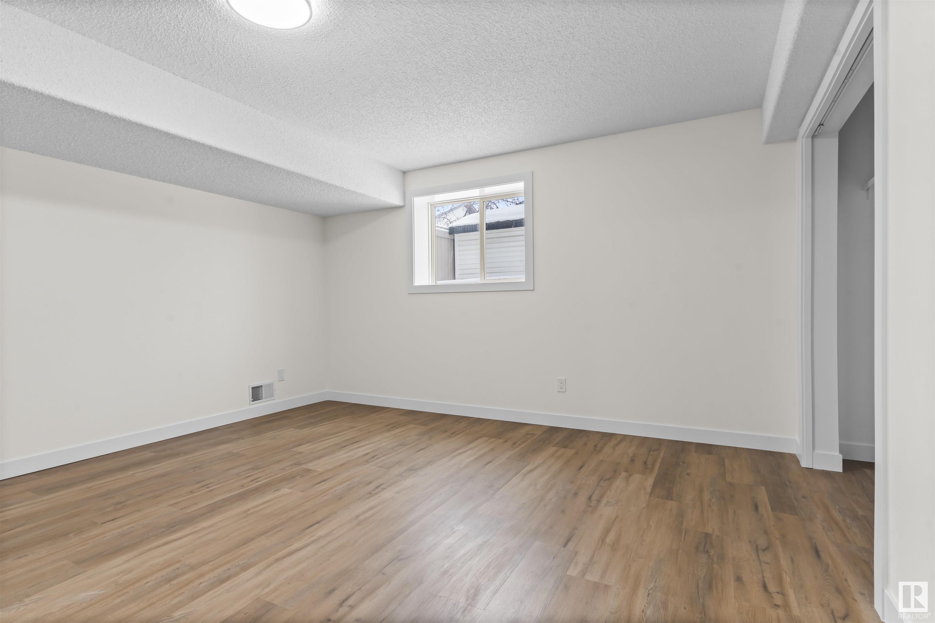      2865 41 Ave NW , Edmonton,  ,T6T 1M4 ;  Listing Number: MLS E4419967