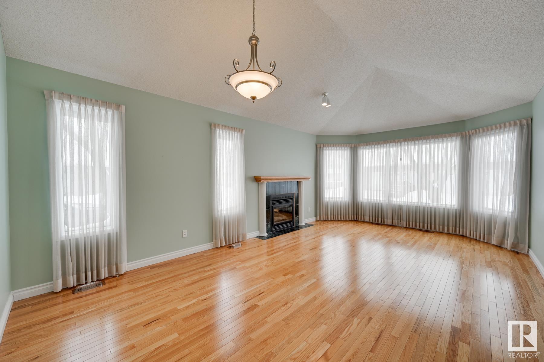      #2 320 JIM COMMON DR , Sherwood Park,  ,T8H 1S6 ;  Listing Number: MLS E4419986