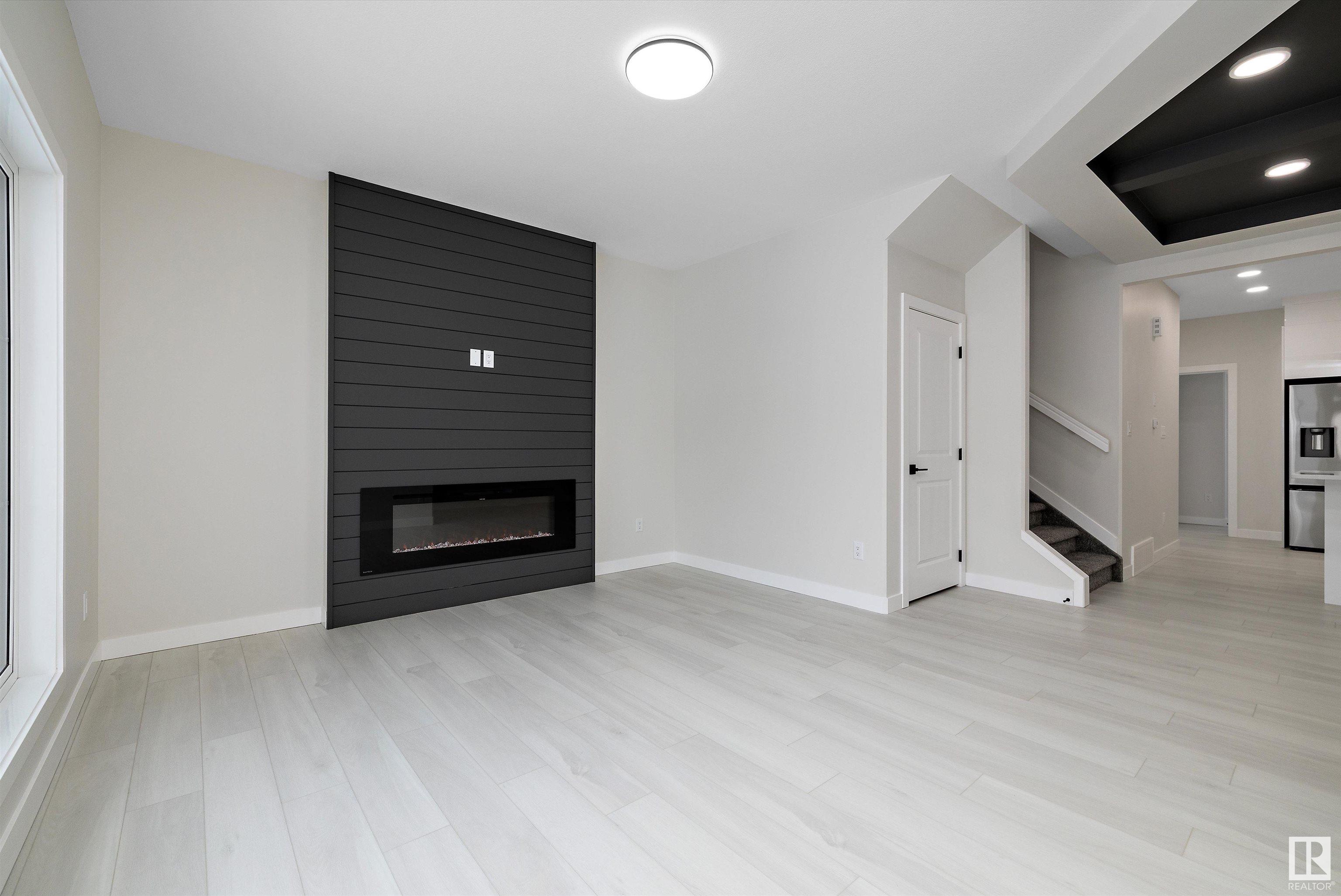      38 CHAMBERY CR , St. Albert,  ,T8T 2C5 ;  Listing Number: MLS E4419988