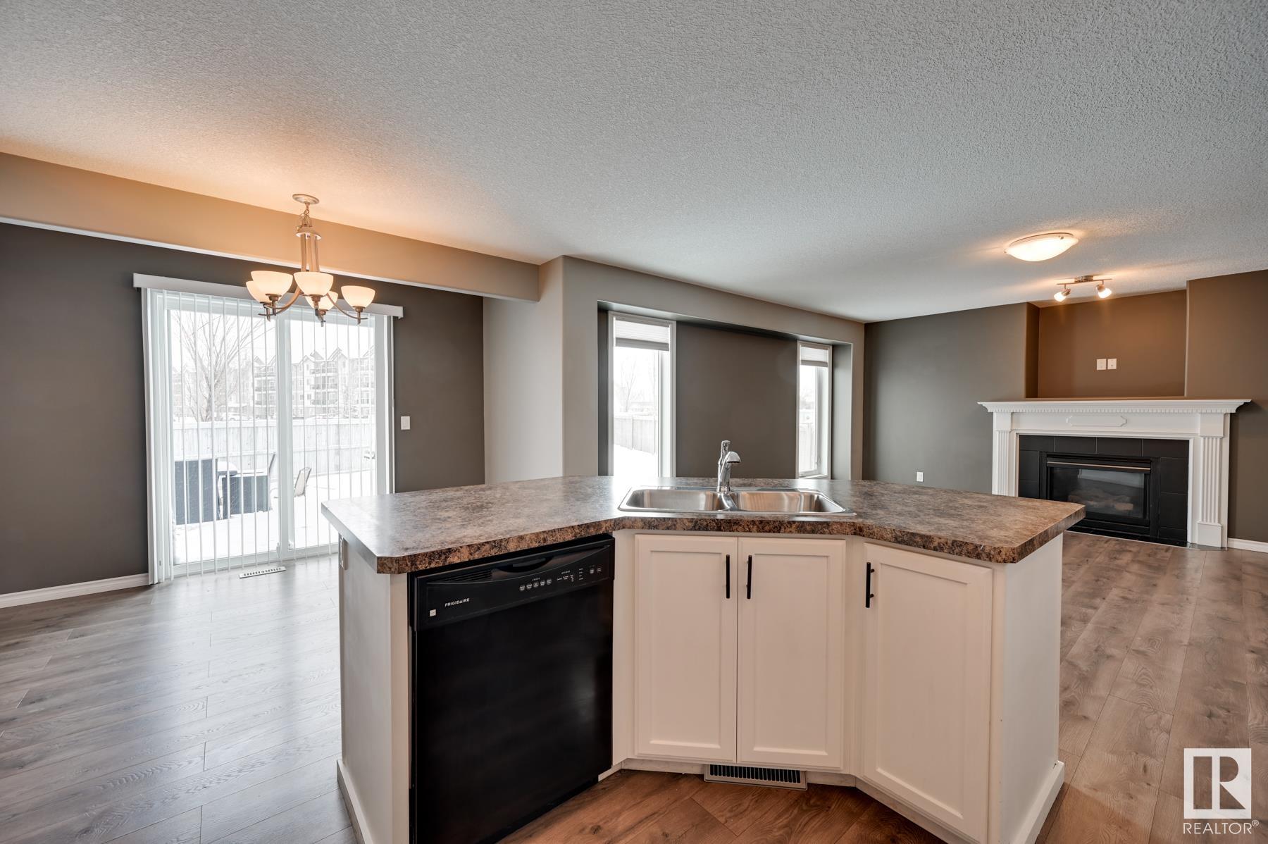      21 ROCKLEY PL , Fort Saskatchewan,  ,T8L 0E7 ;  Listing Number: MLS E4419992