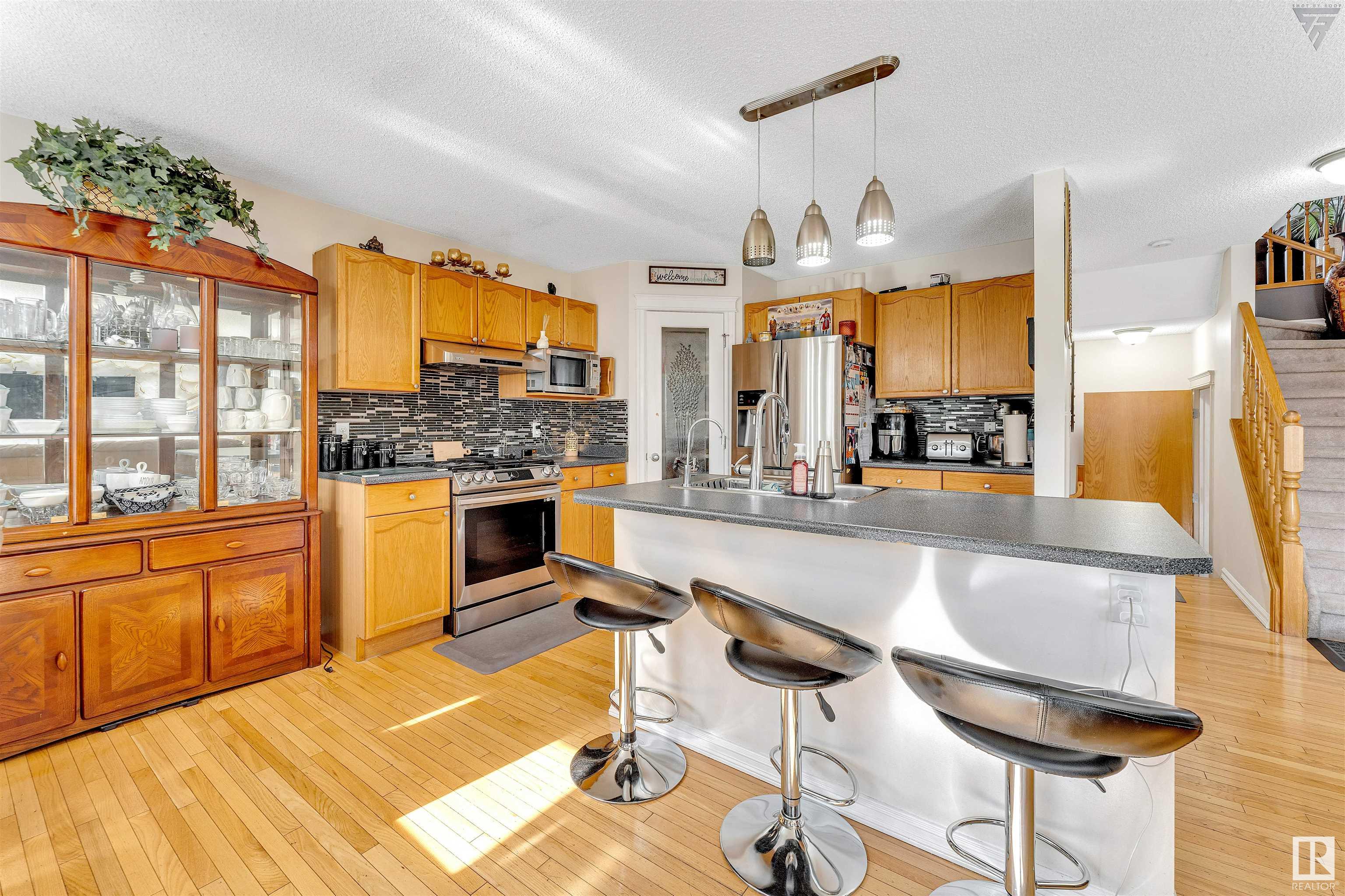      3311 27 AV NW , Edmonton,  ,T6T 1P7 ;  Listing Number: MLS E4419994