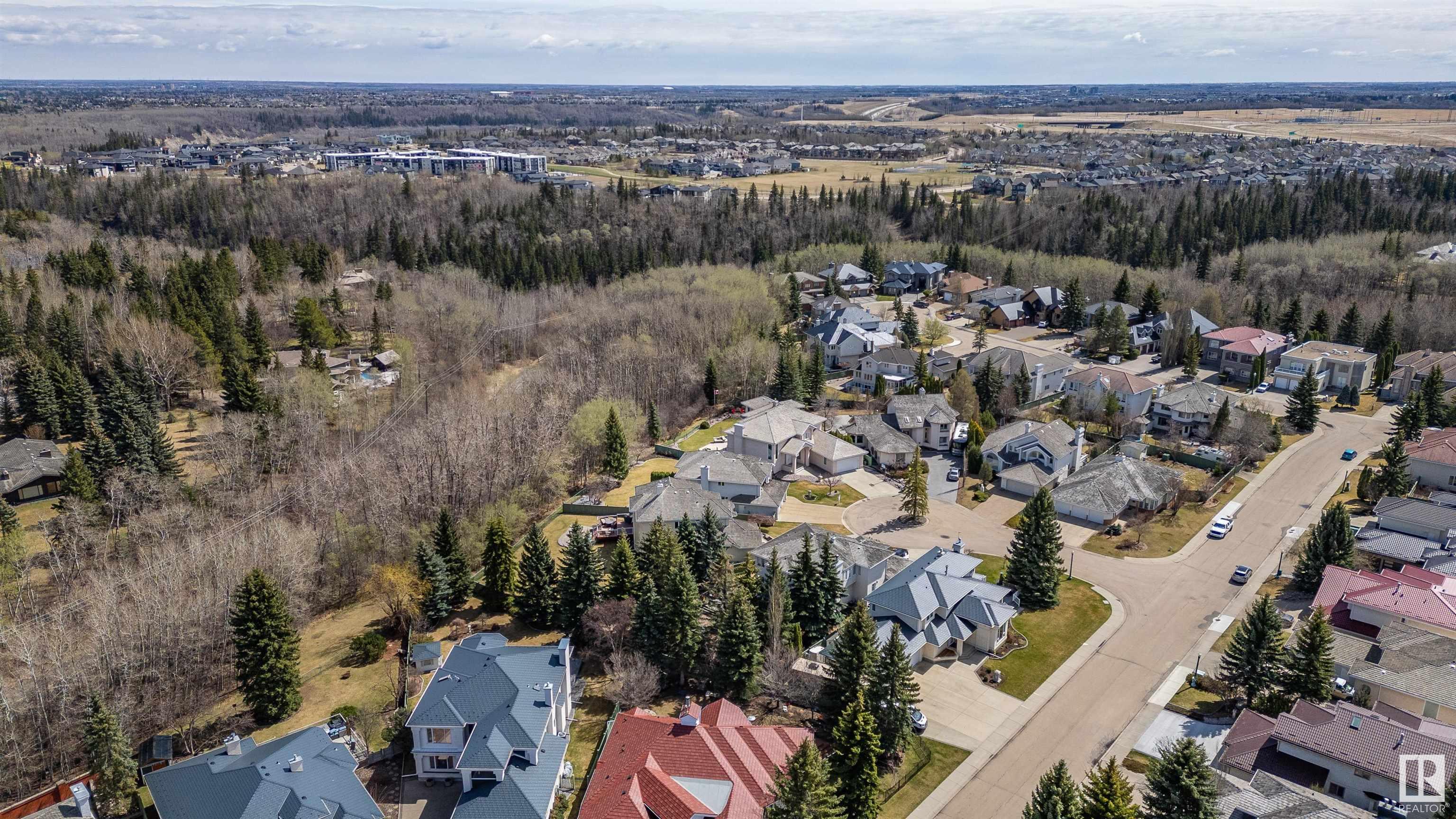      121 WEAVER DR NW , Edmonton,  ,T6M 2J3 ;  Listing Number: MLS E4420004