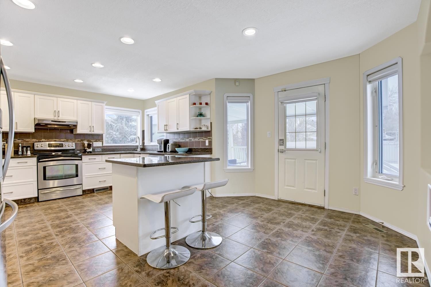     8918 159A AV NW , Edmonton,  ,T5Z 3E7 ;  Listing Number: MLS E4420006