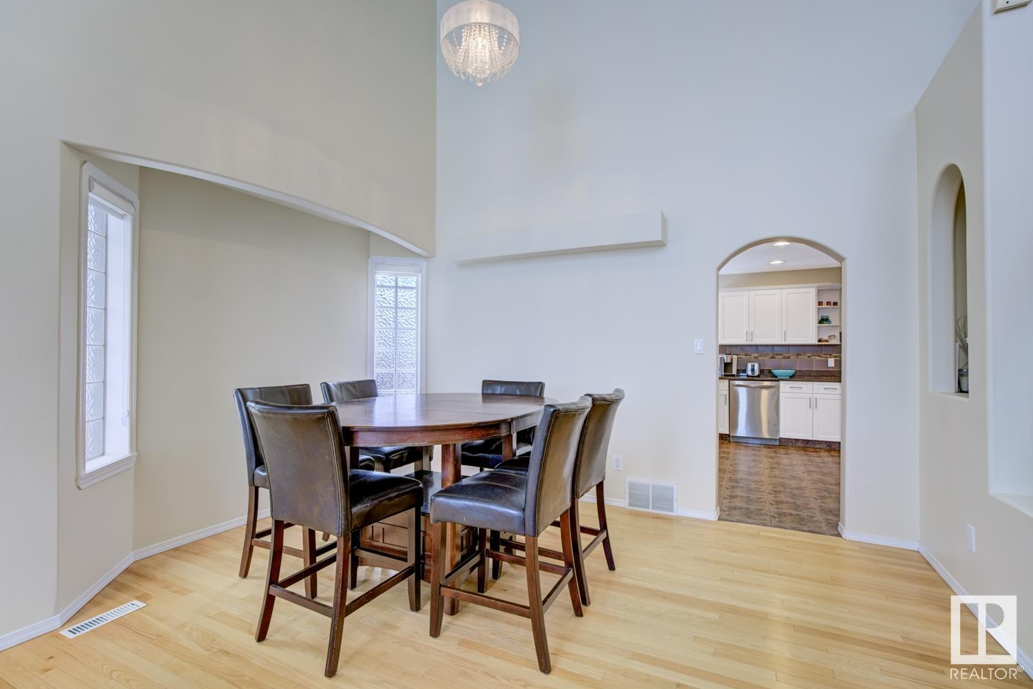      8918 159A AV NW , Edmonton,  ,T5Z 3E7 ;  Listing Number: MLS E4420006
