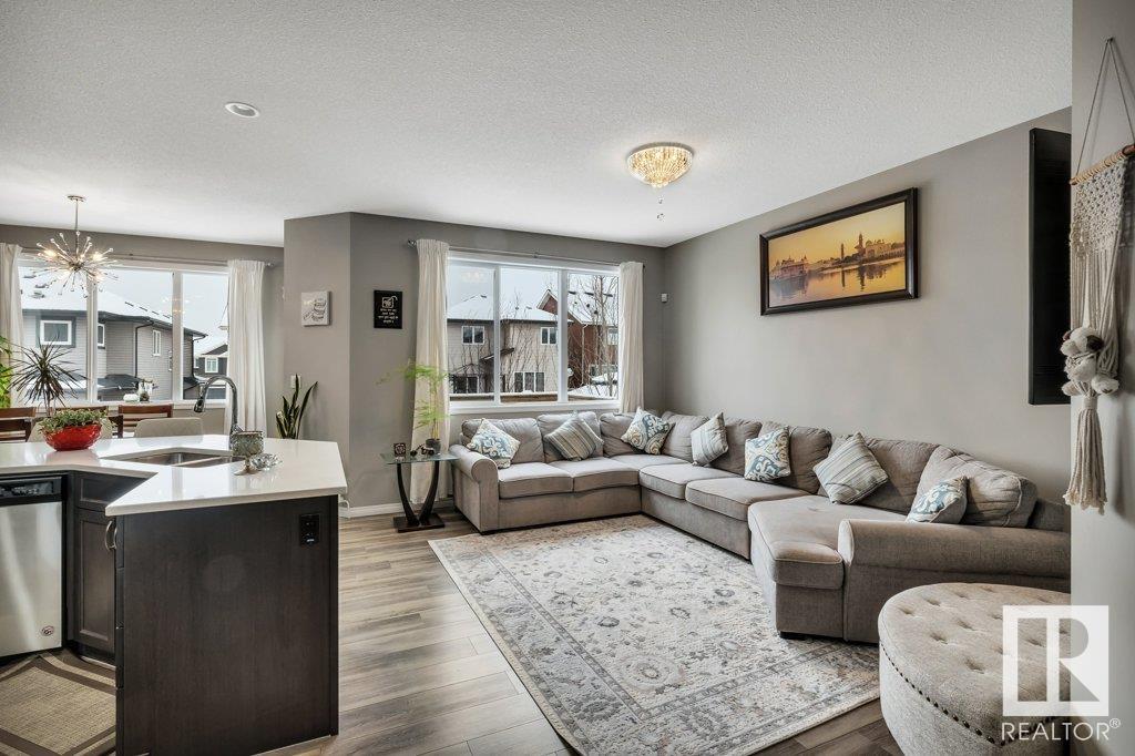     5316 22 AV SW , Edmonton,  ,T6X 2H8 ;  Listing Number: MLS E4420007